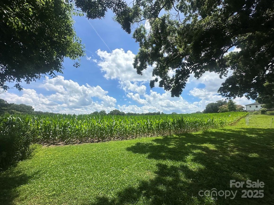 5710 Lander Benton Road Property Photo 4