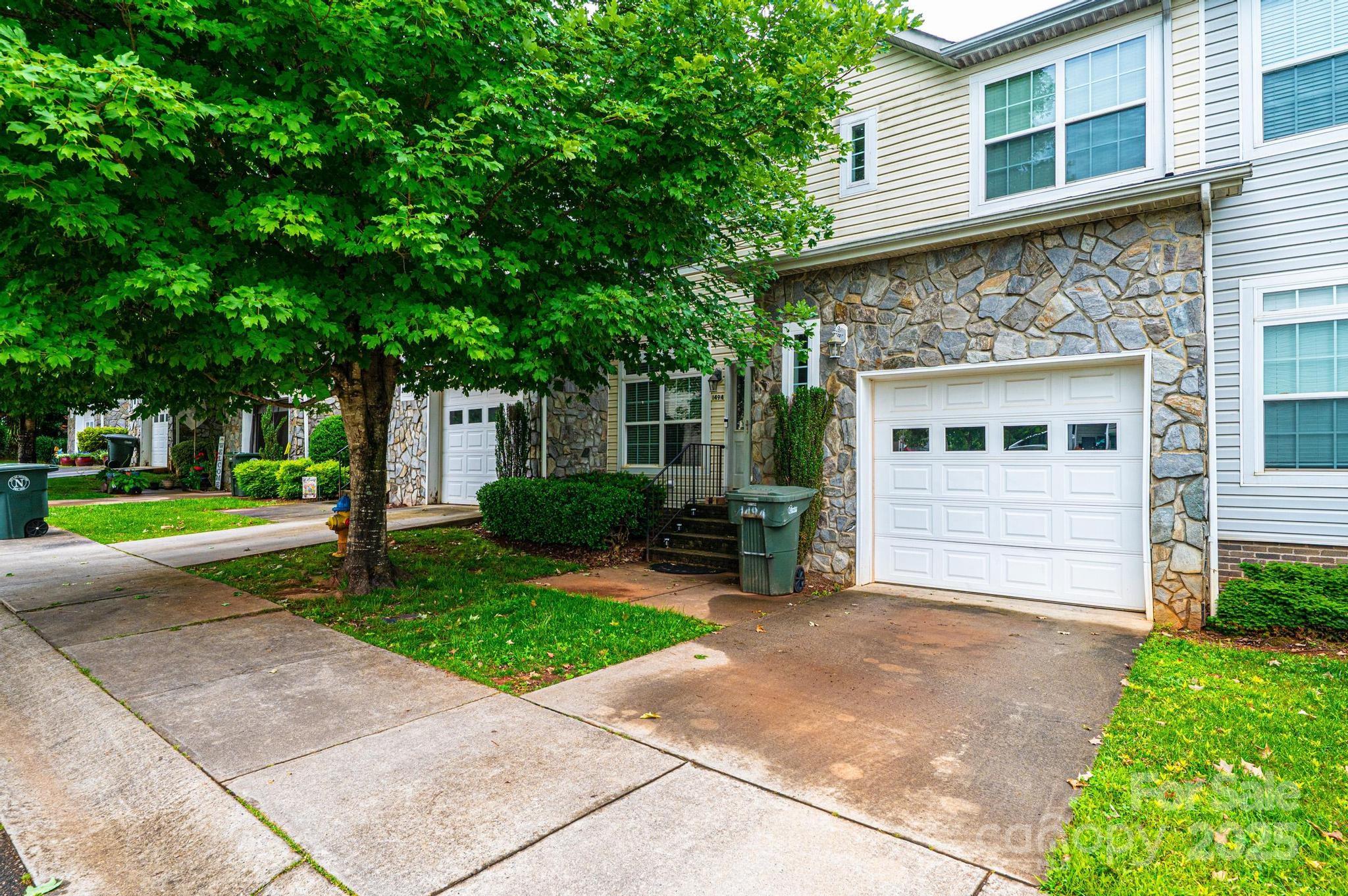 1492 Mulberry Ridge Drive Property Photo 4