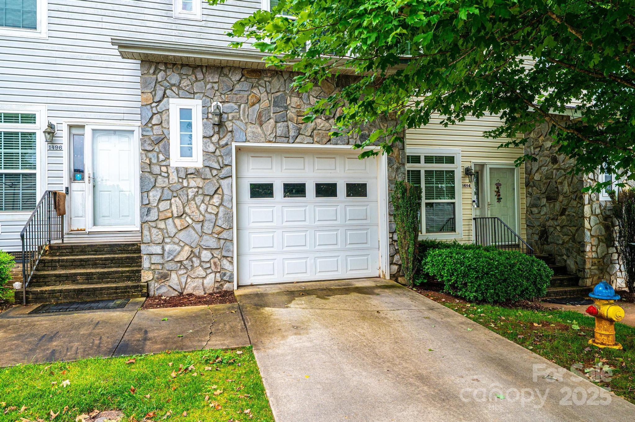 1492 Mulberry Ridge Drive Property Photo 5
