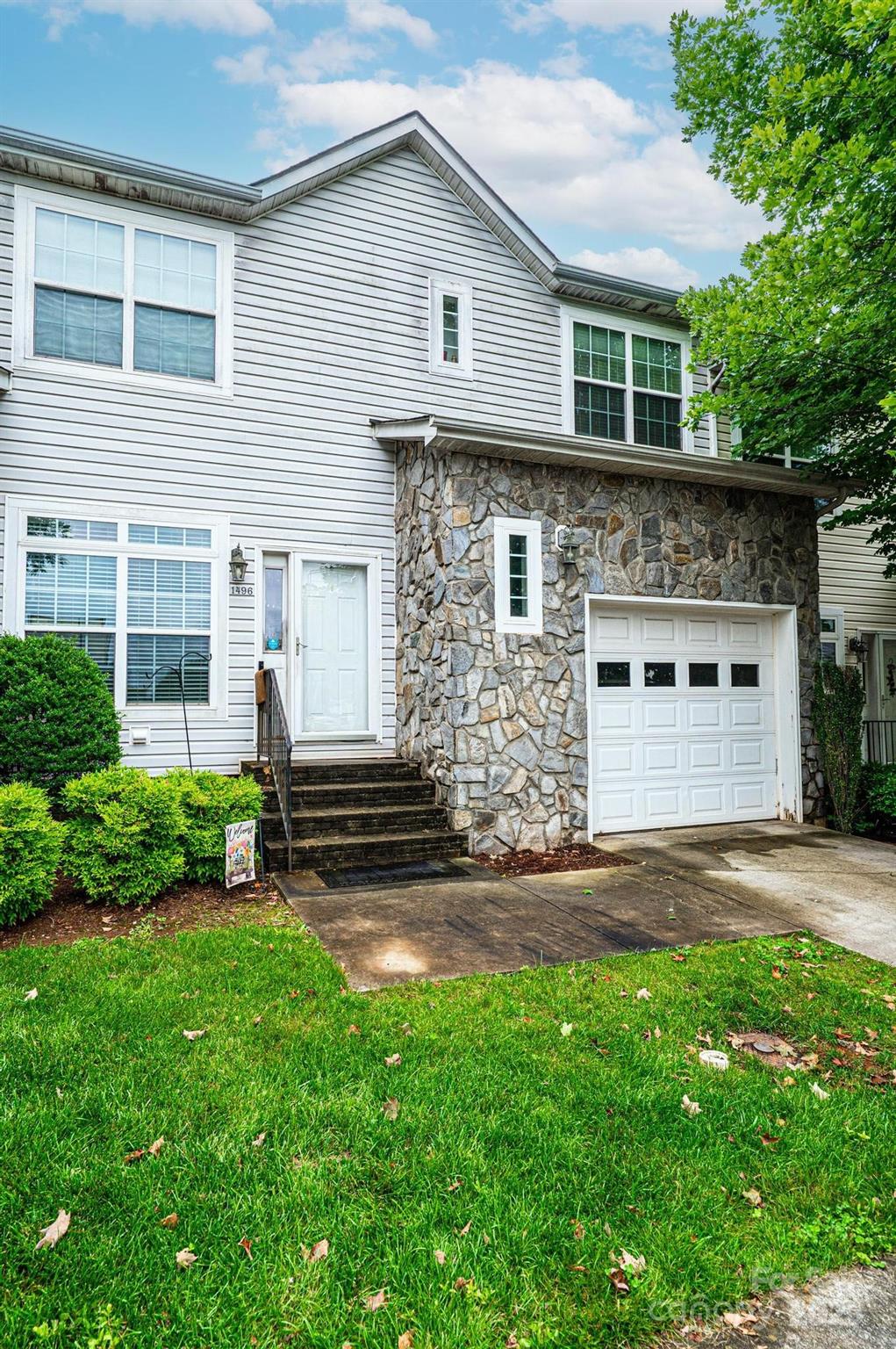 1492 Mulberry Ridge Drive Property Photo 7