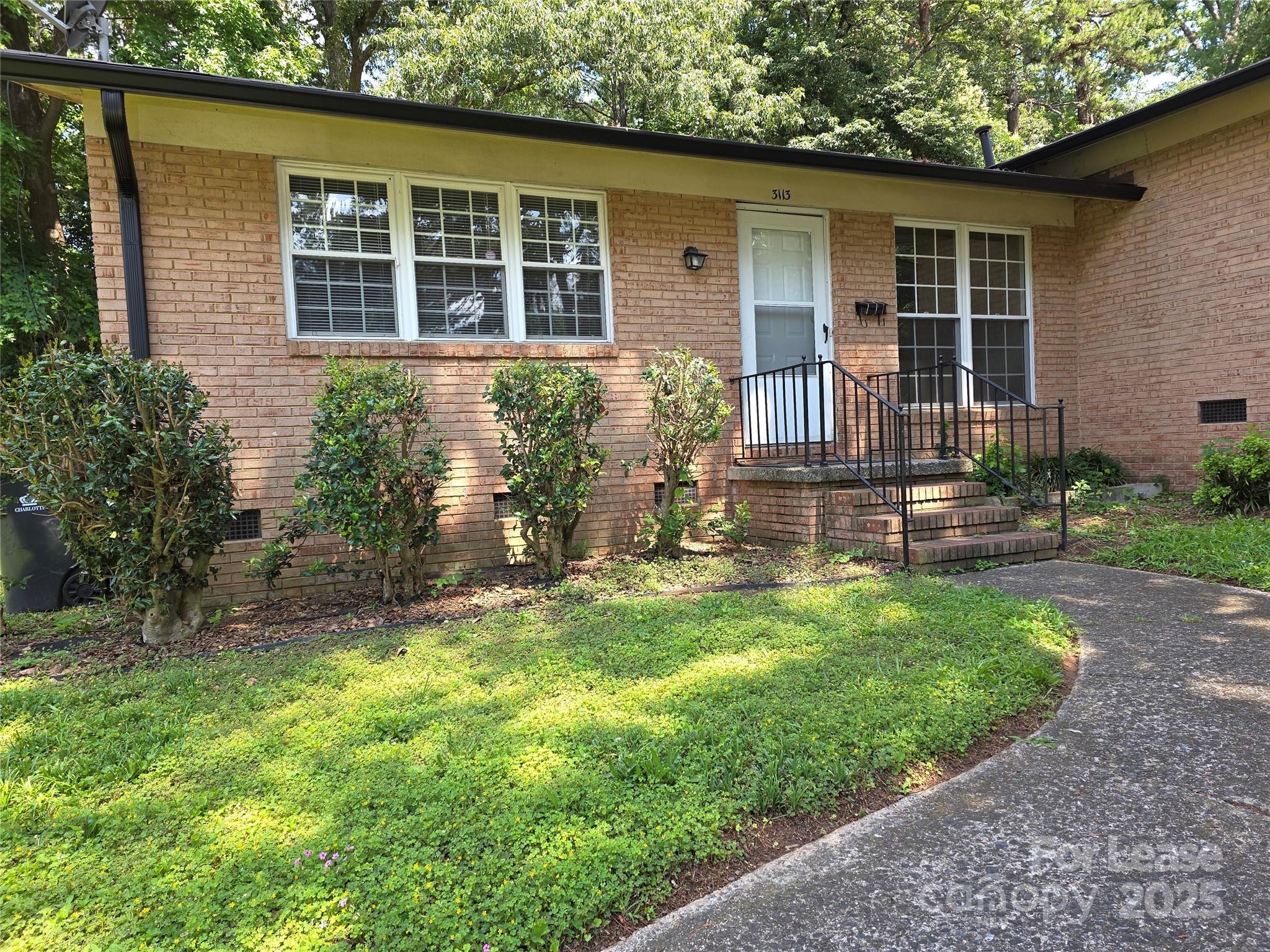 3113 Erskine Drive Property Photo 1