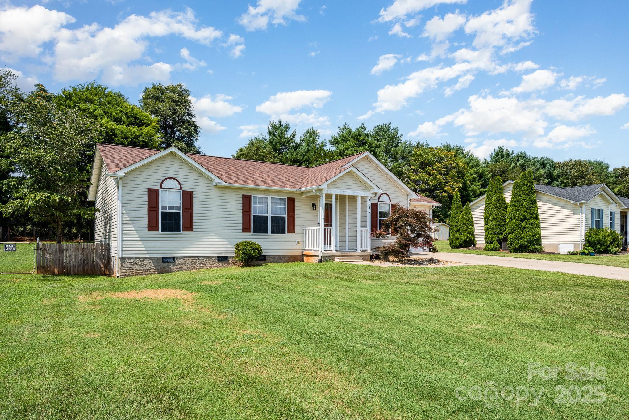 2070 Rocketts Way Property Photo 2