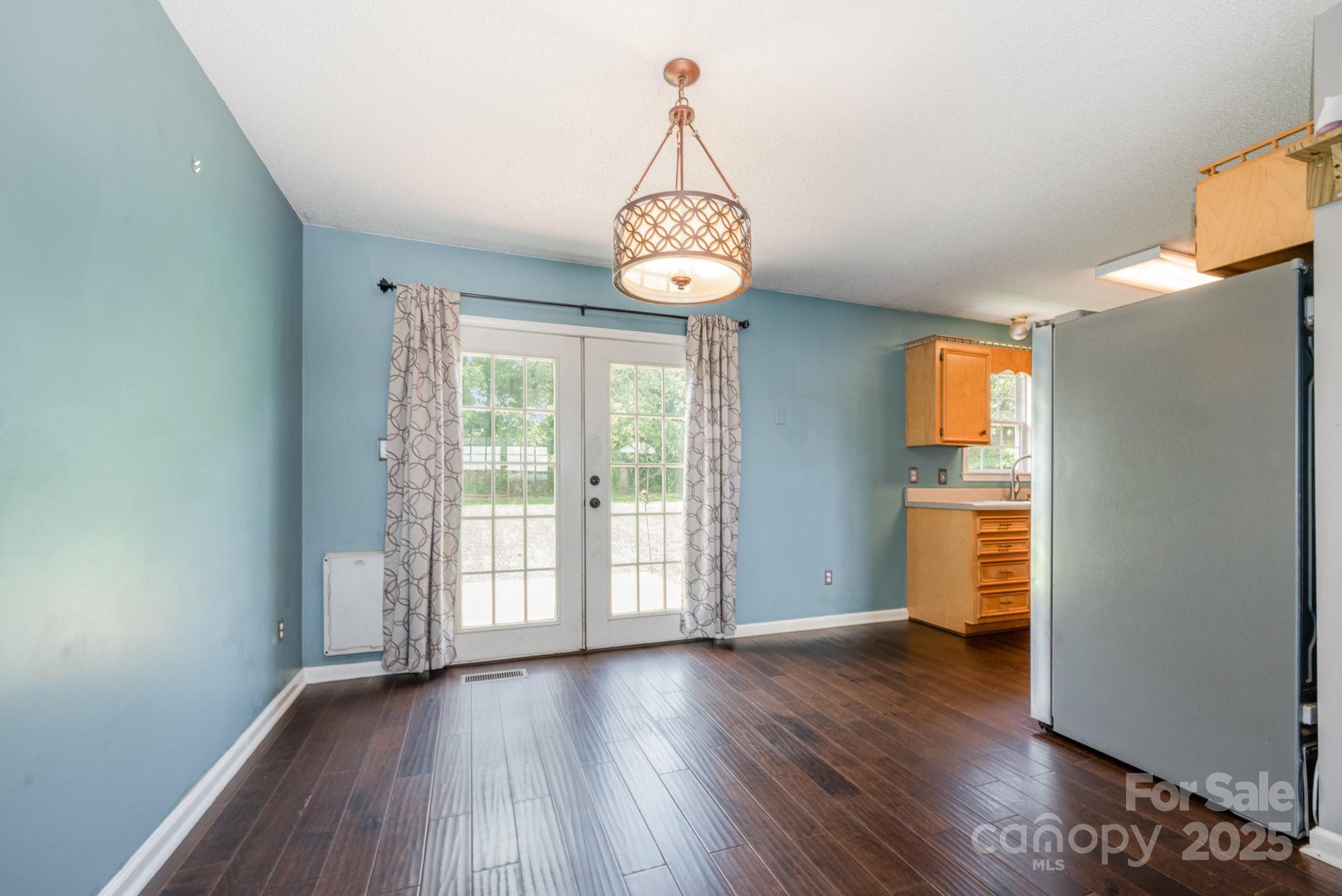 2070 Rocketts Way Property Photo 7