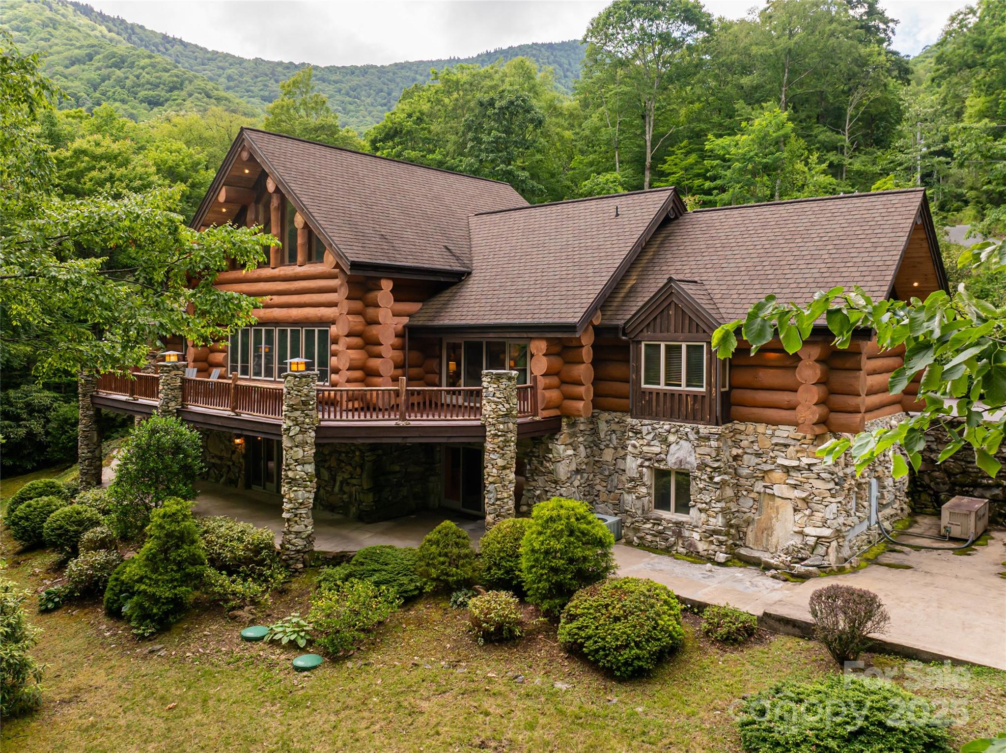 303 Flying Hawk Trail Property Photo 43