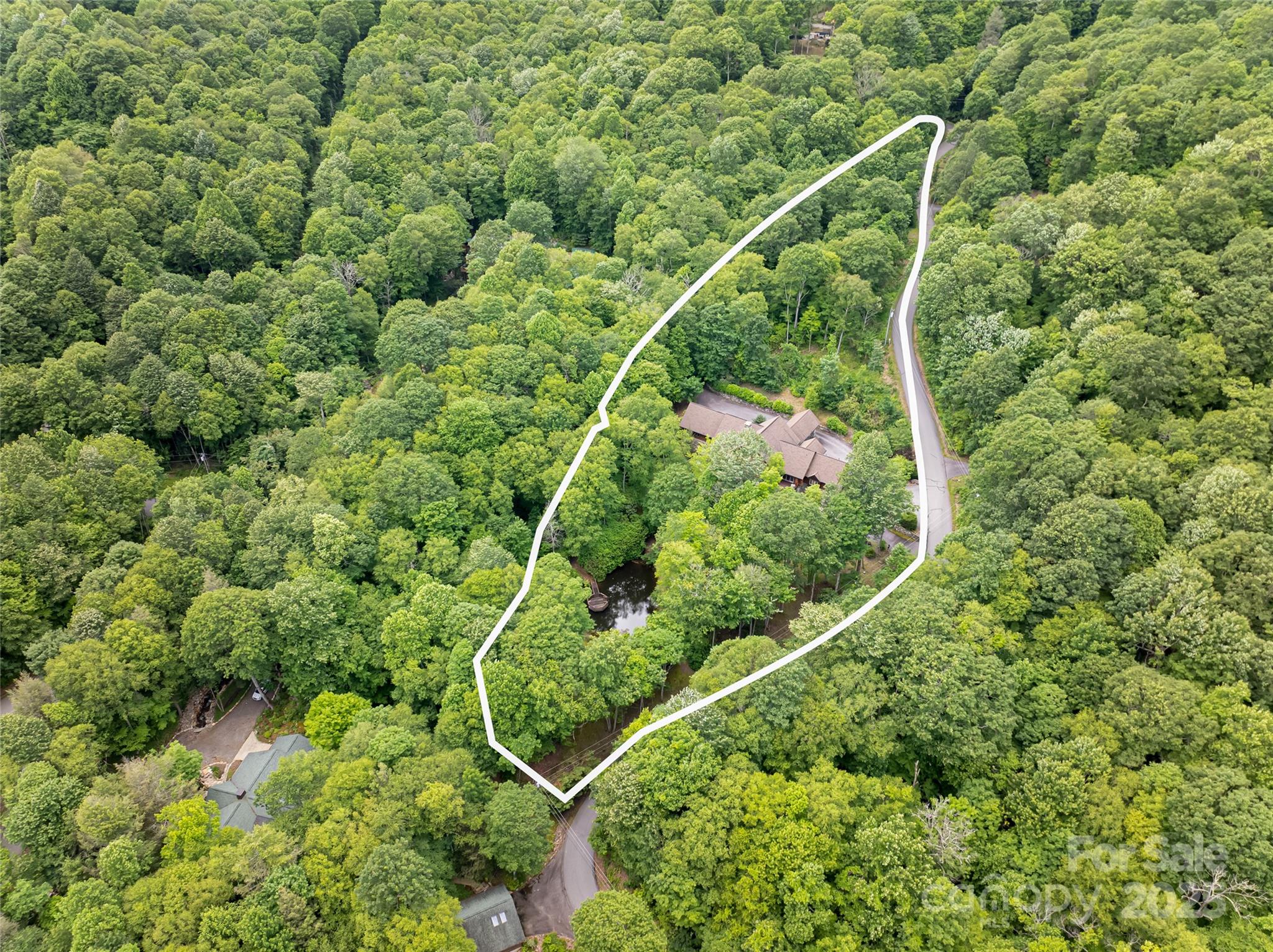 303 Flying Hawk Trail Property Photo 44