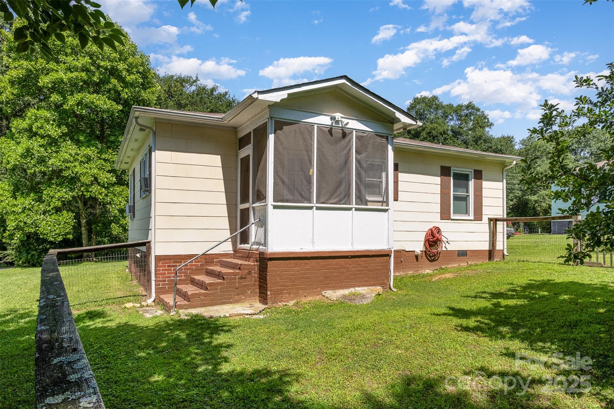 422 Wilson Street Property Photo 22