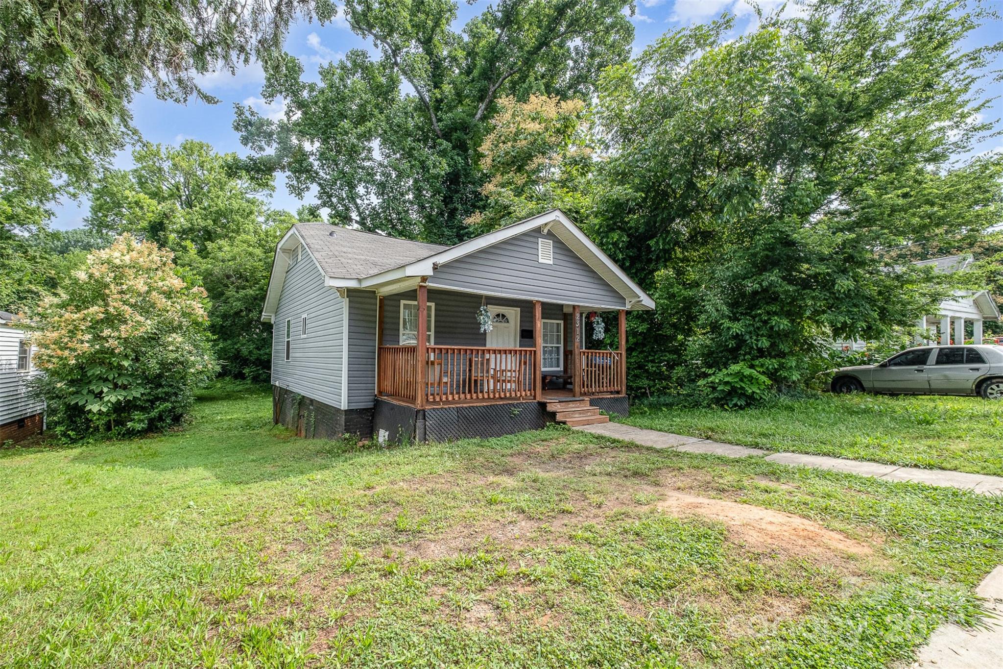 2312 Tate Street Property Photo 5