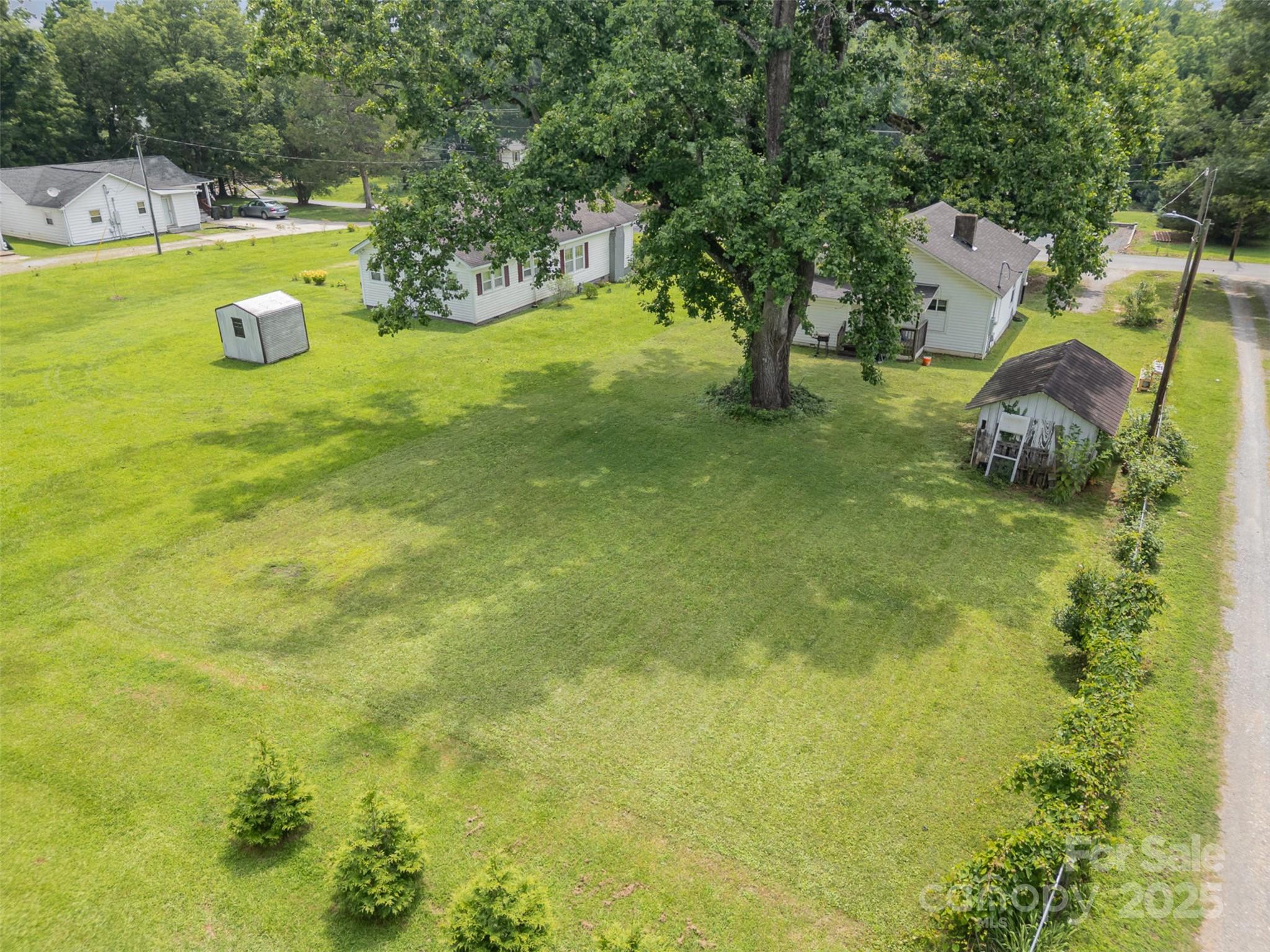 2312 Tate Street Property Photo 20