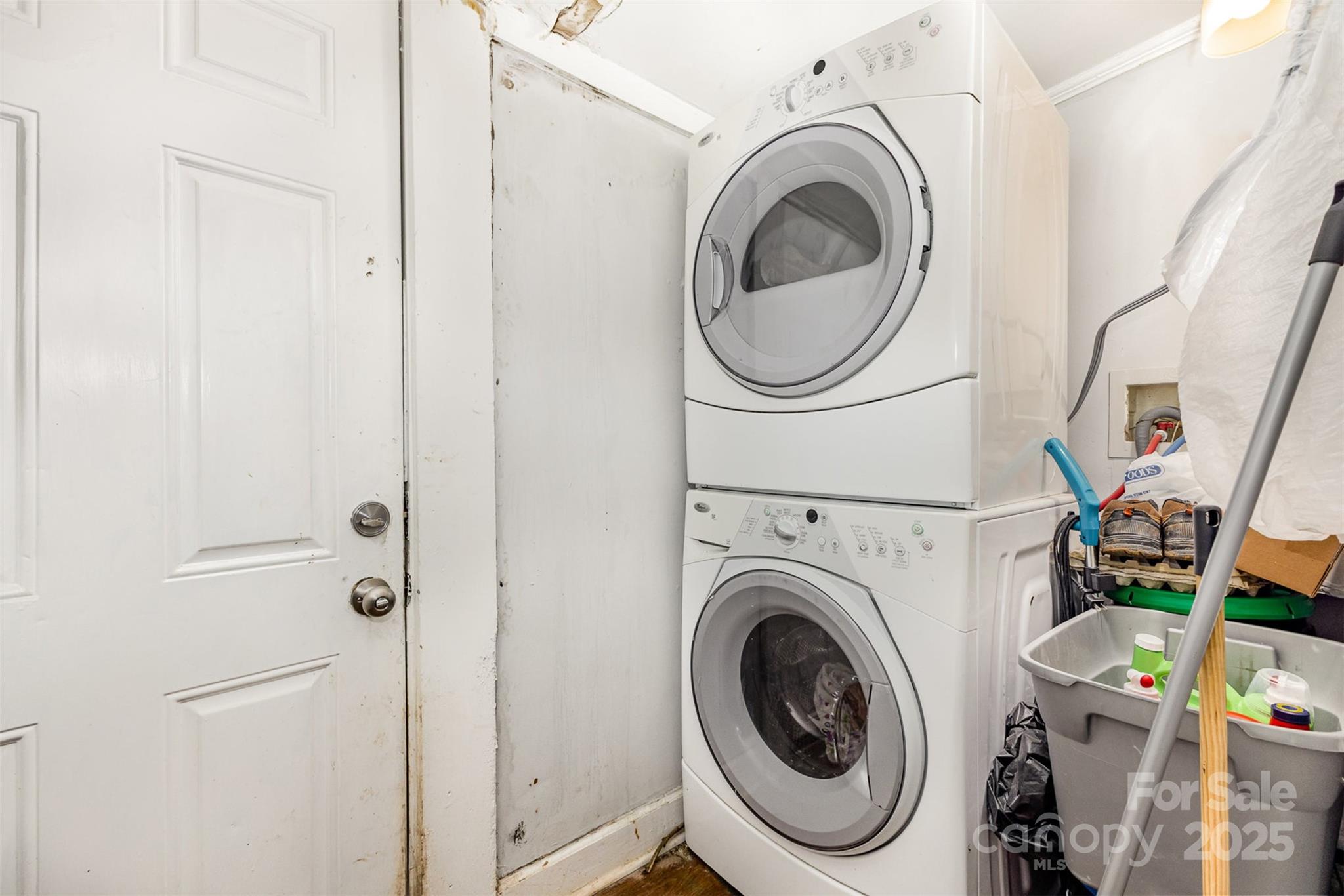 2312 Tate Street Property Photo 29