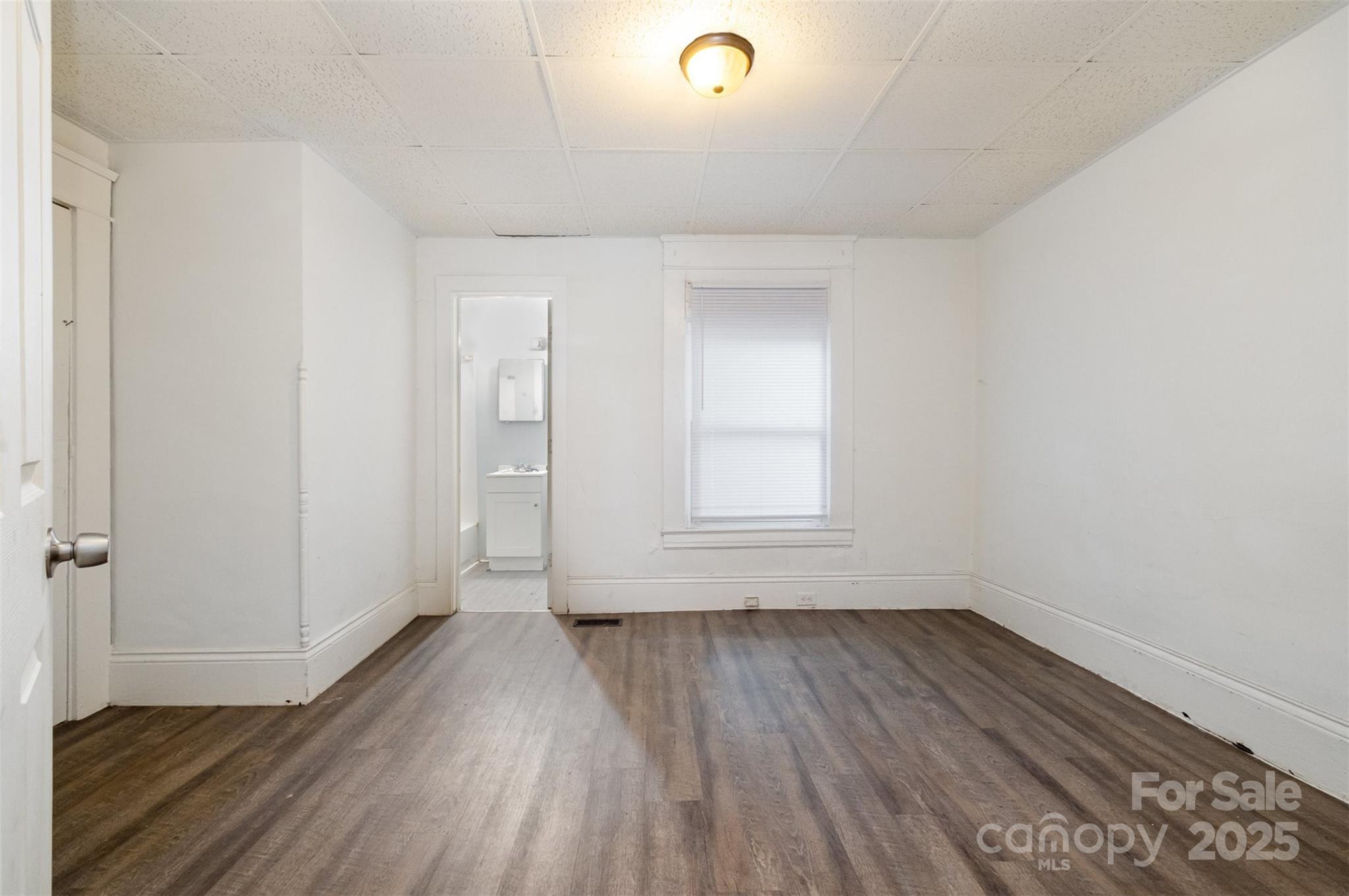 2312 Tate Street Property Photo 38