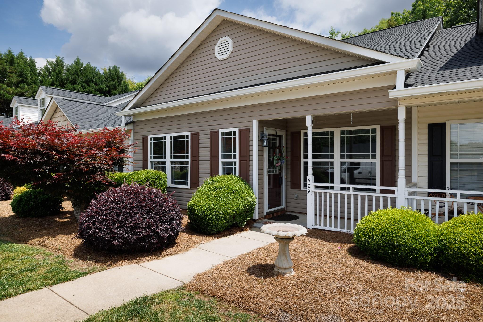 409 Guiness Place Property Photo 1