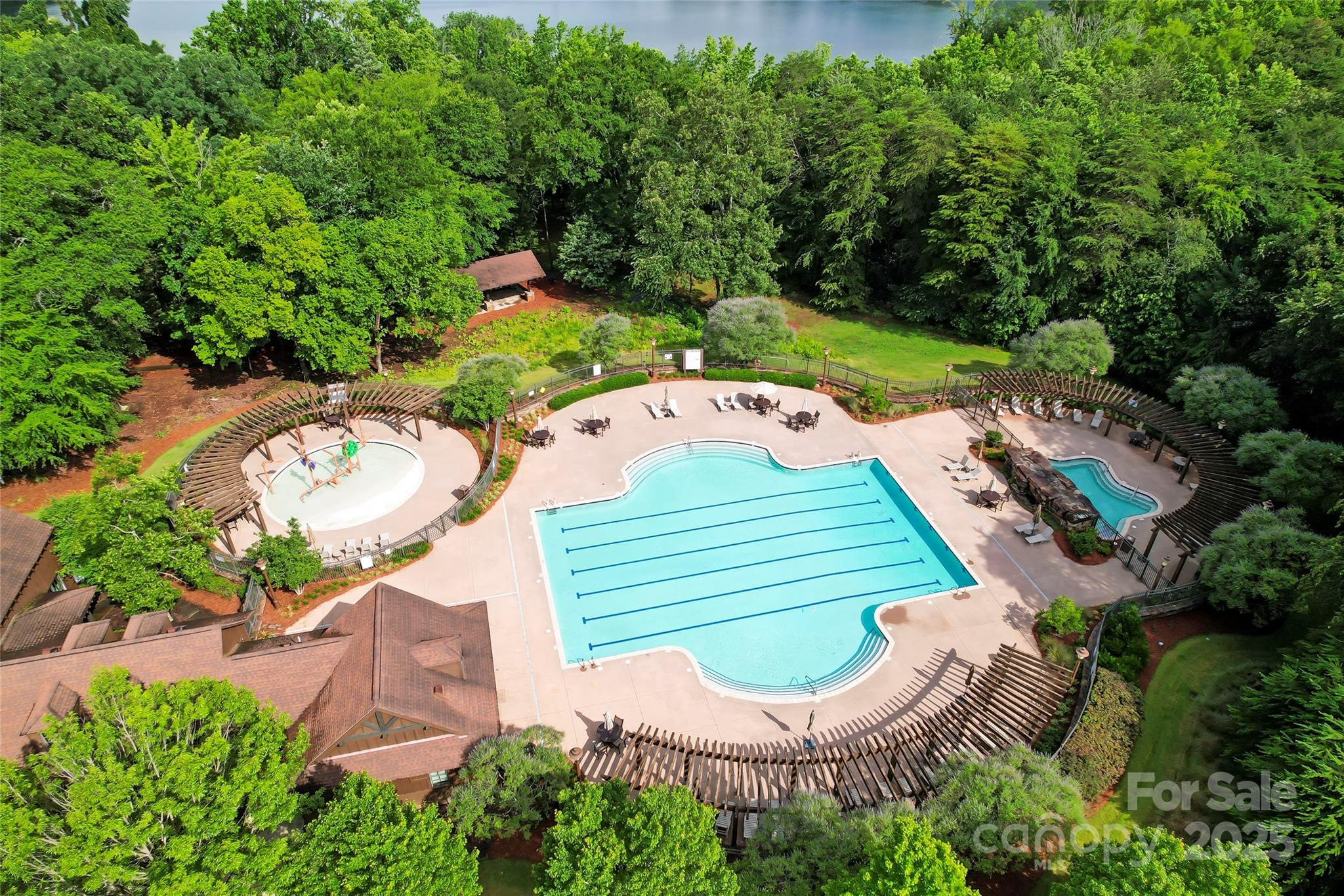 10717 Wildlife Road Property Photo 14