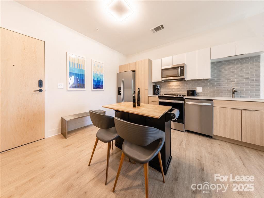 1824 N Brevard Street 3a Property Photo 9