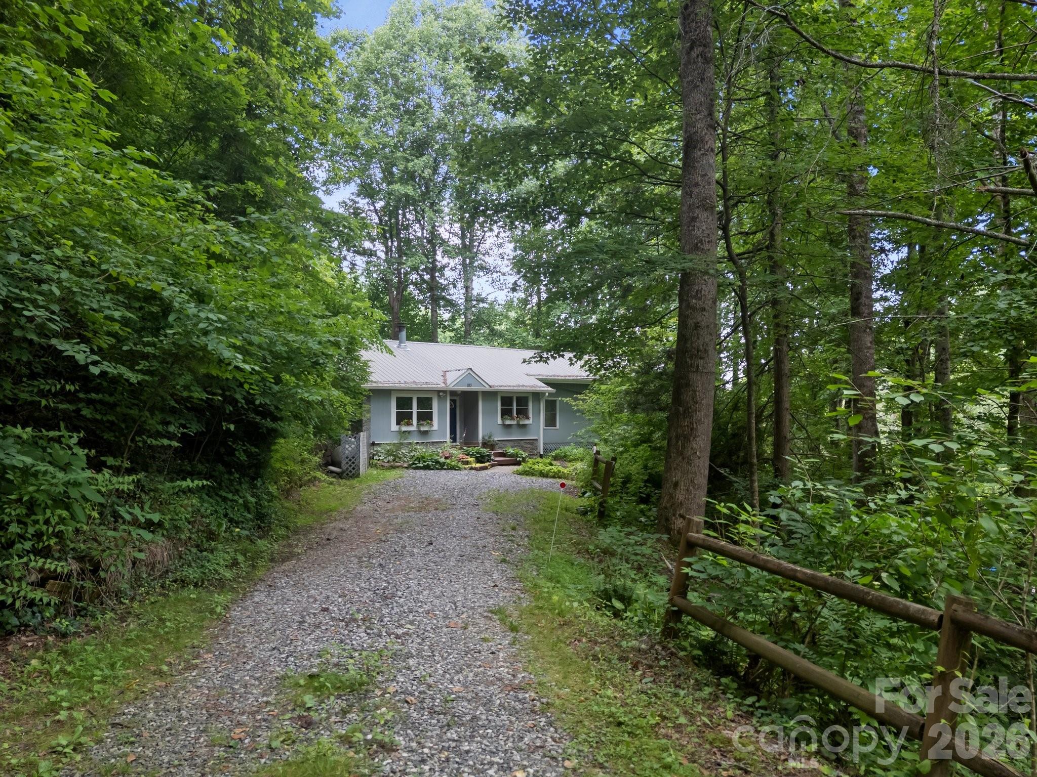 193 Timberside Drive Property Photo 3