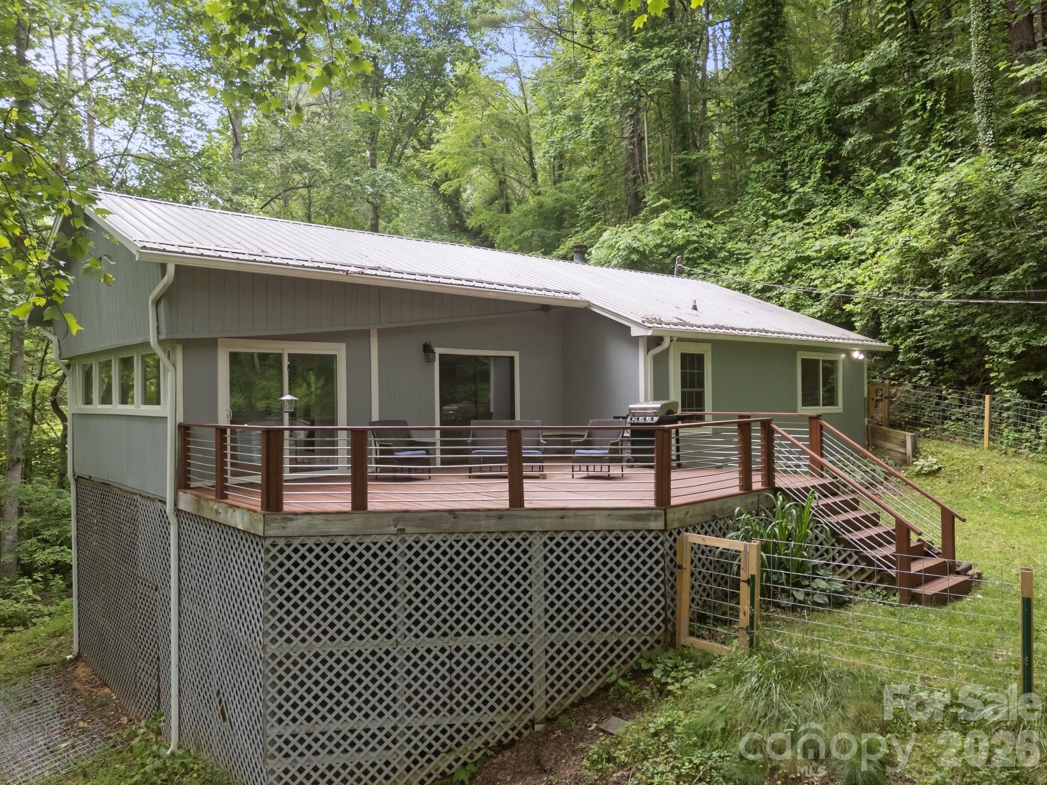 193 Timberside Drive Property Photo 5