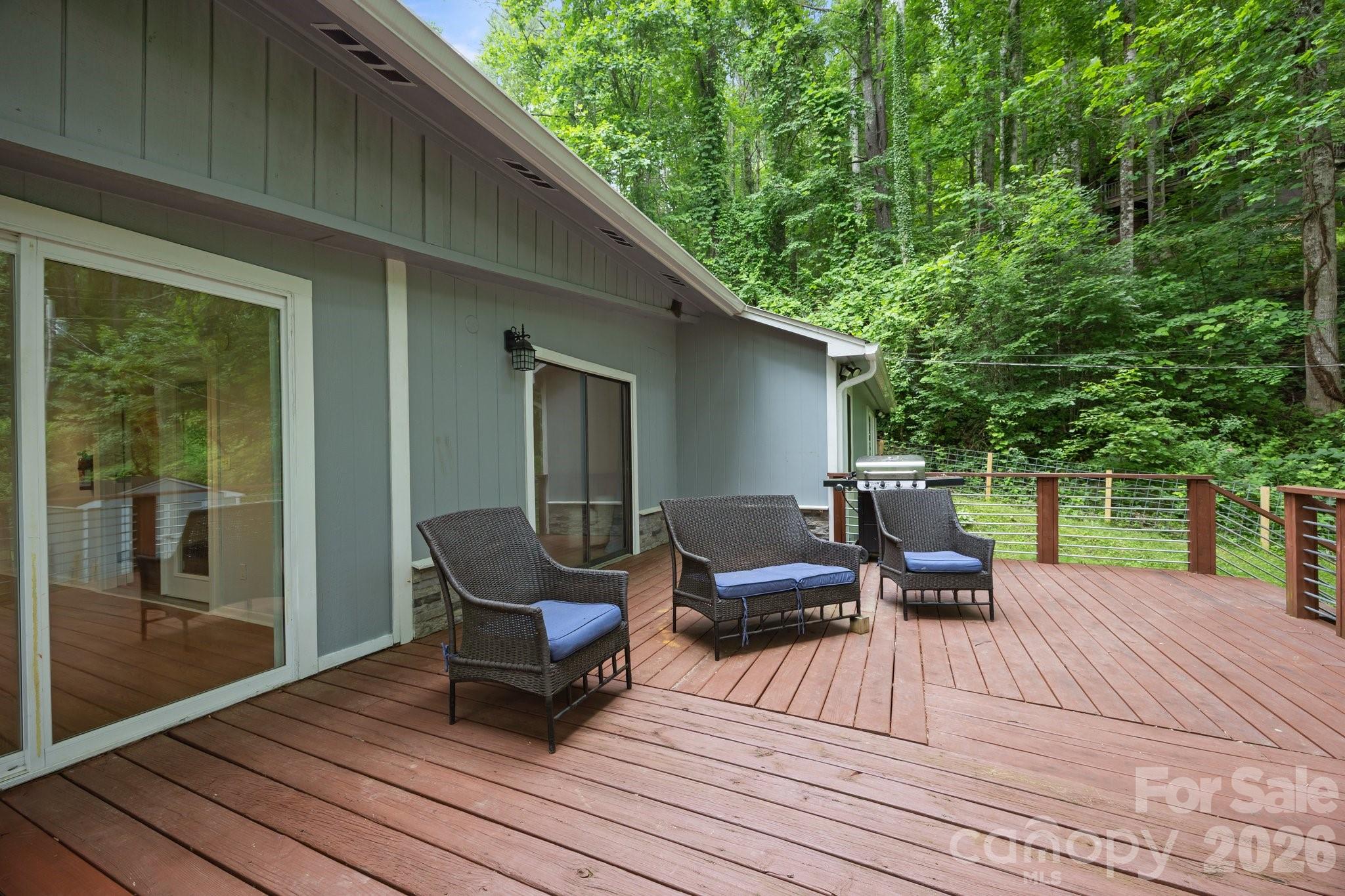 193 Timberside Drive Property Photo 8