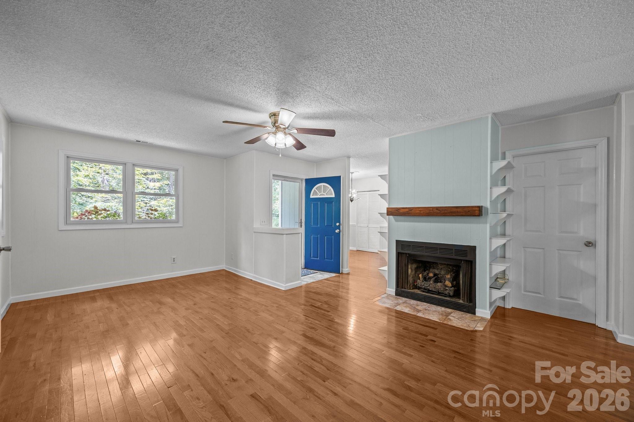 193 Timberside Drive Property Photo 14