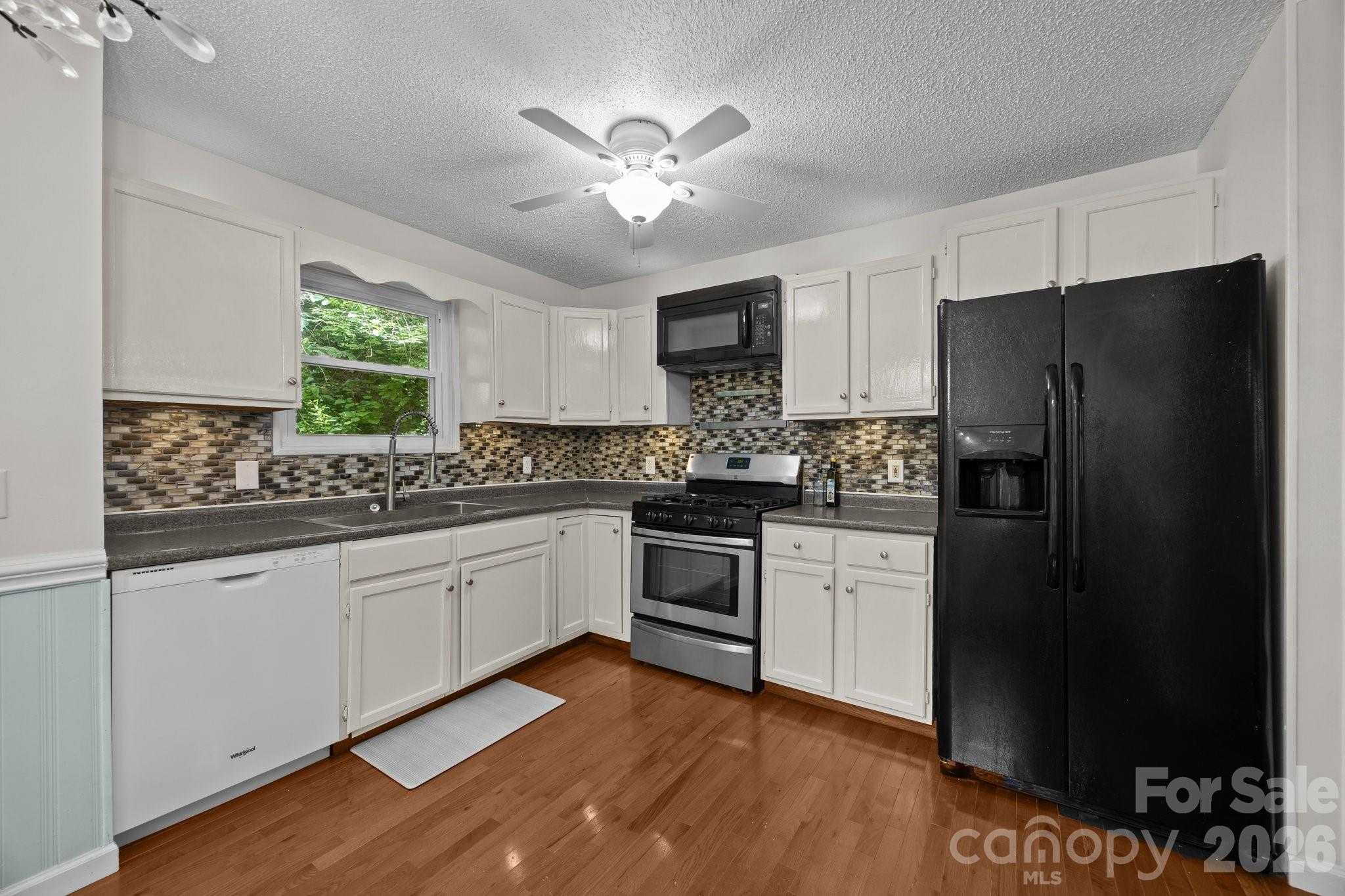 193 Timberside Drive Property Photo 18
