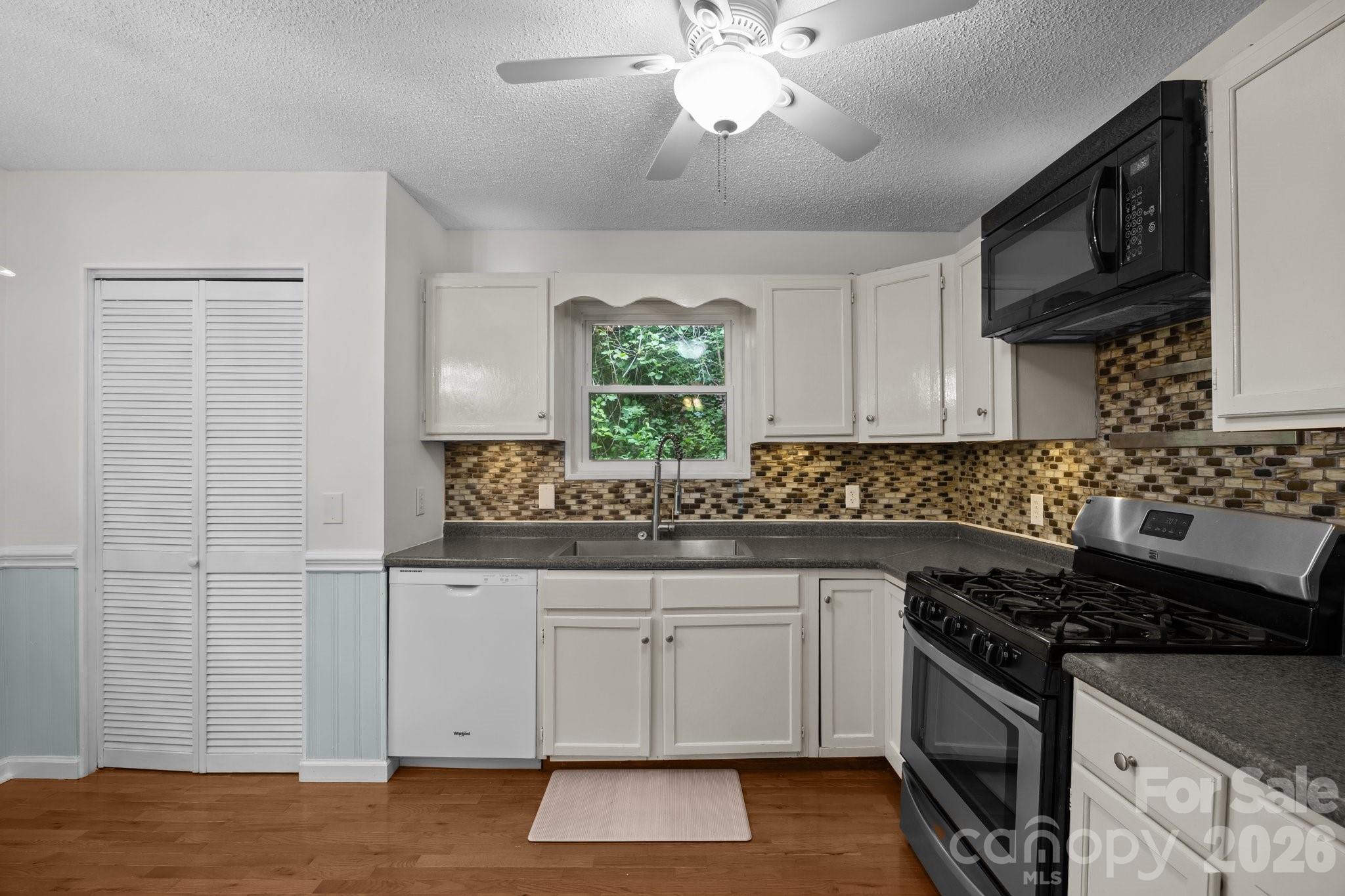 193 Timberside Drive Property Photo 21