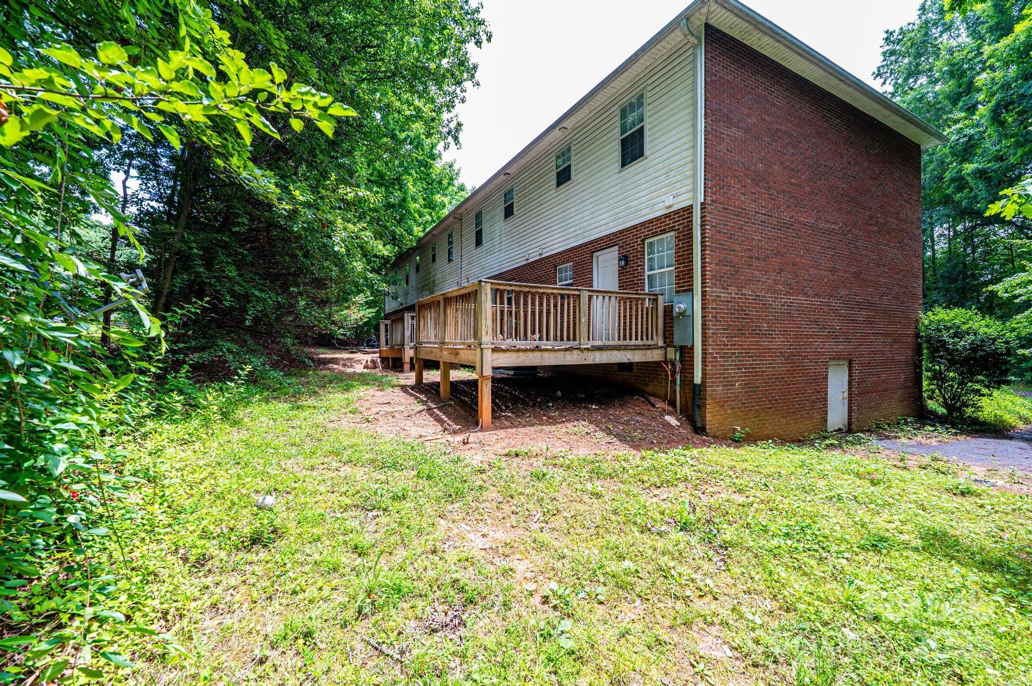 1009 22nd Street A-e Property Photo 9
