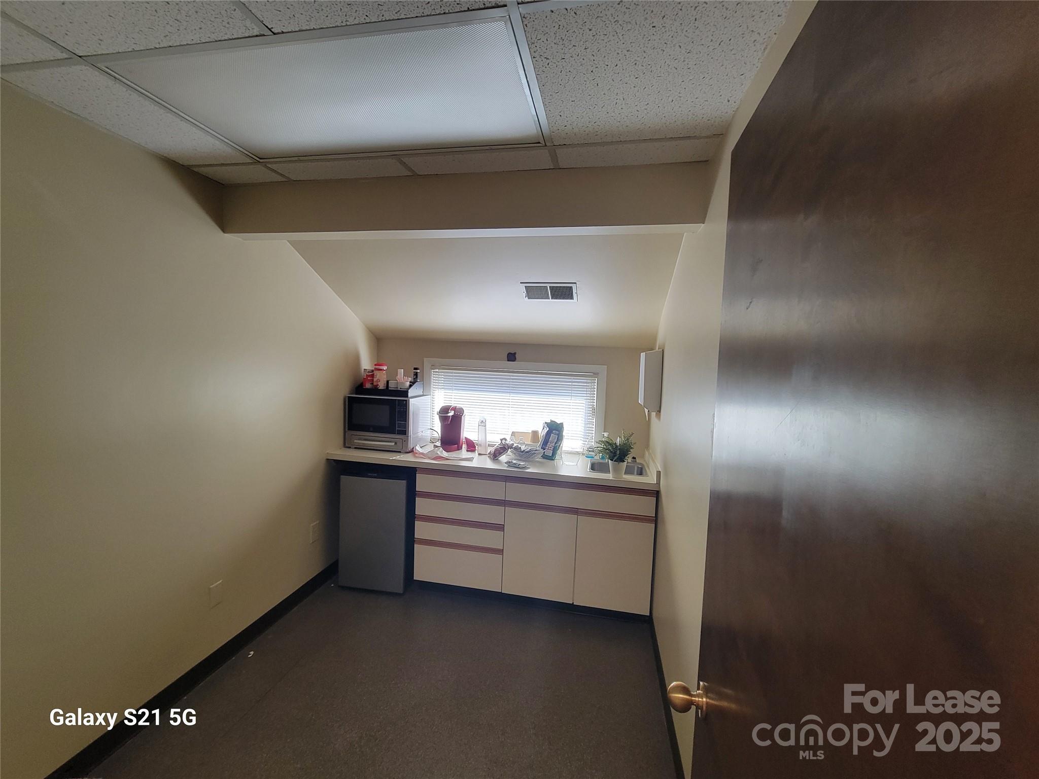 600 Hospital Drive Ste 6 Property Photo 10