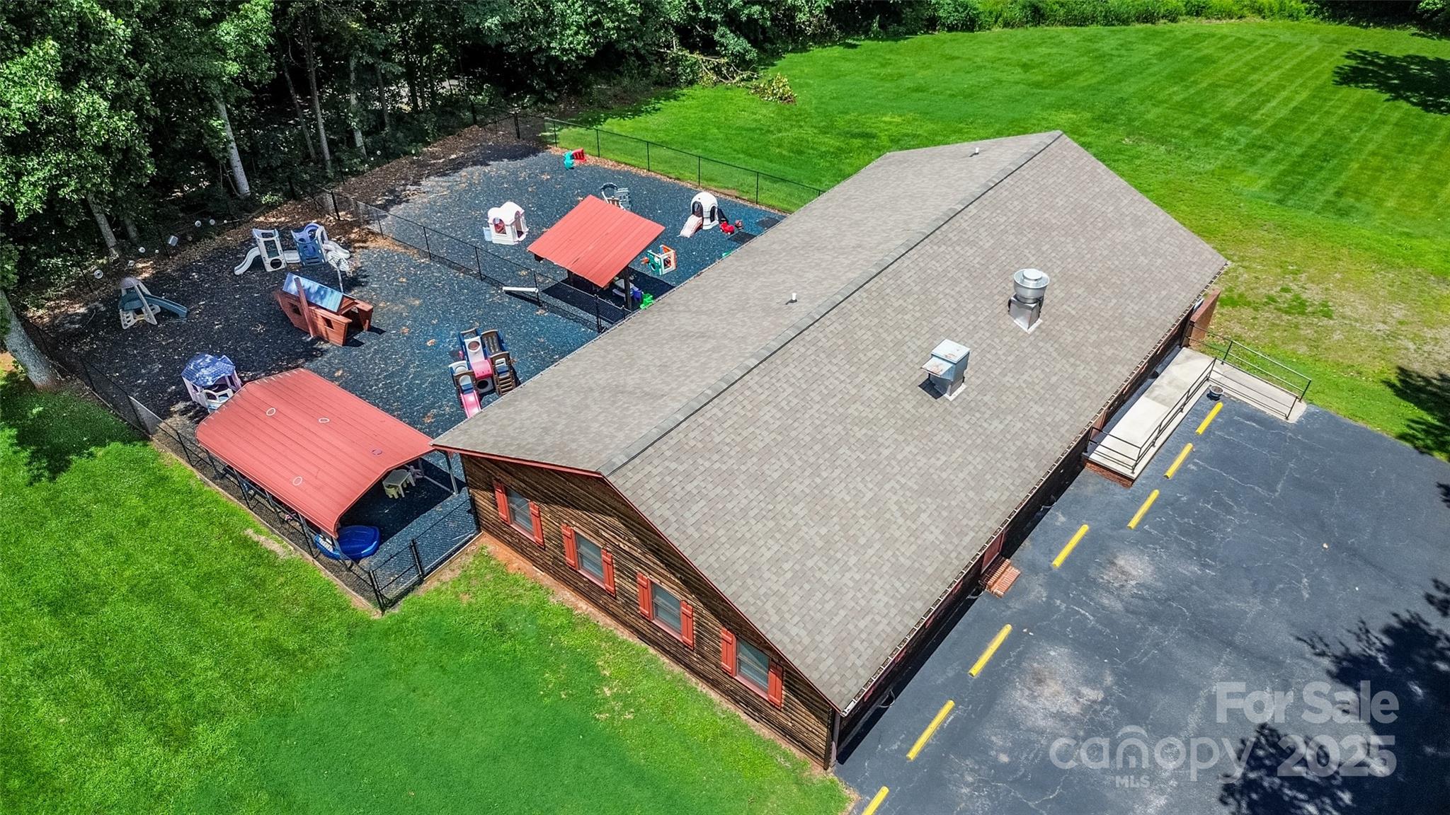 2250 Wilkesboro Highway Property Photo 4