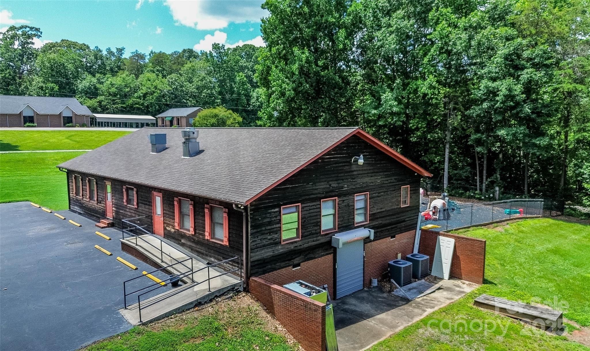 2250 Wilkesboro Highway Property Photo 6