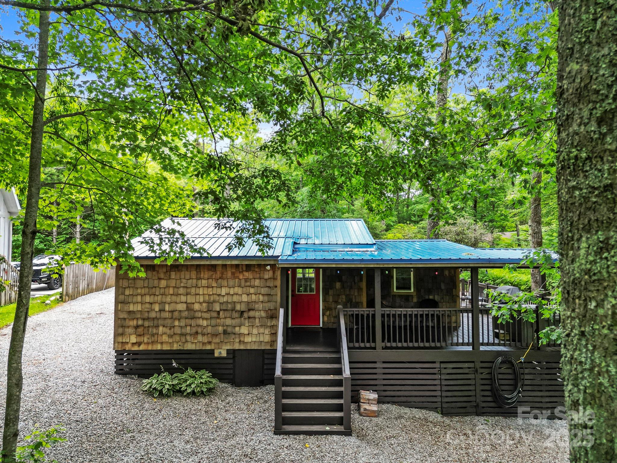 40 Squirrel Lane Property Photo 1