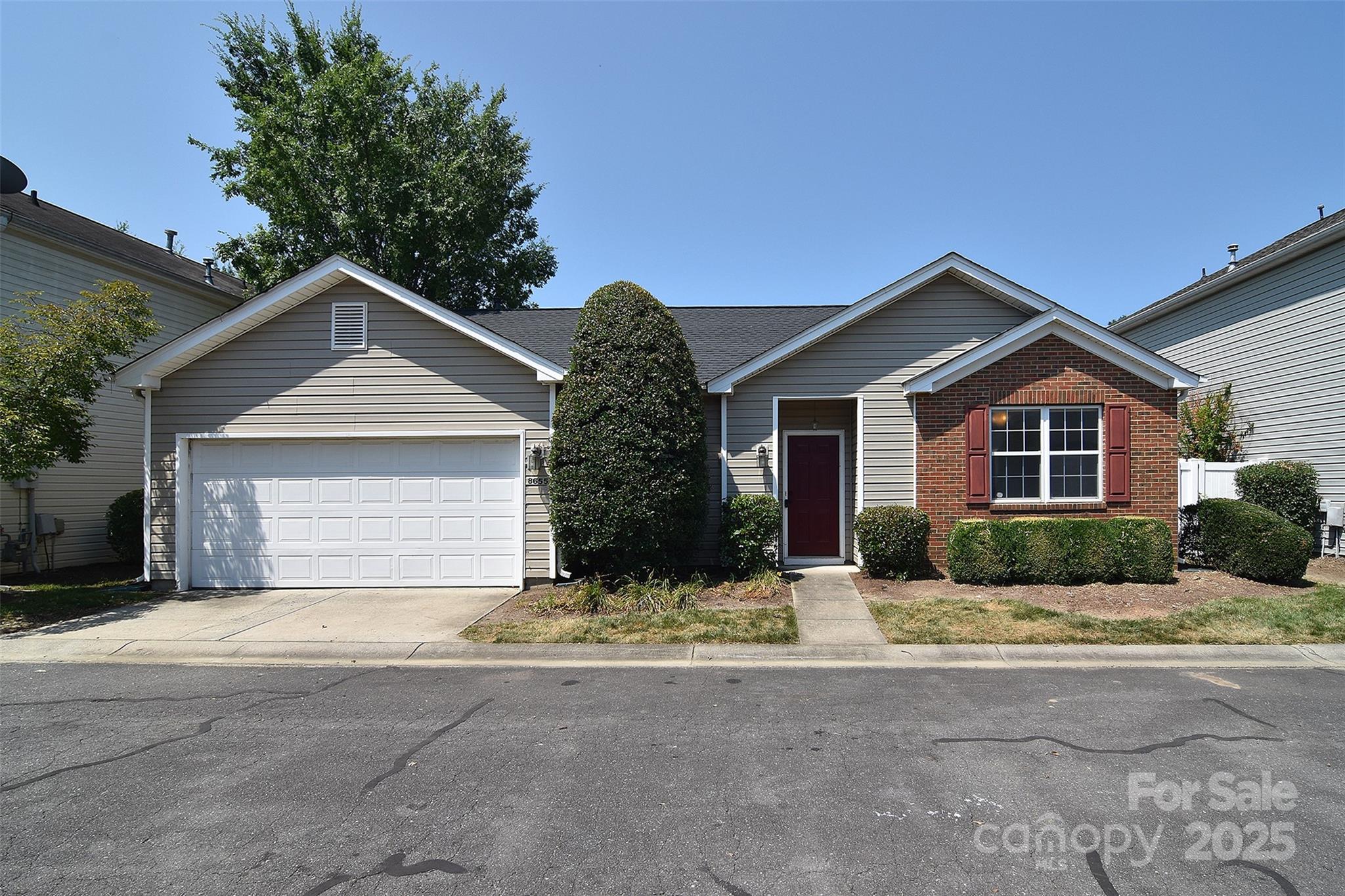 8655 Meadowmont View Drive Property Photo 1