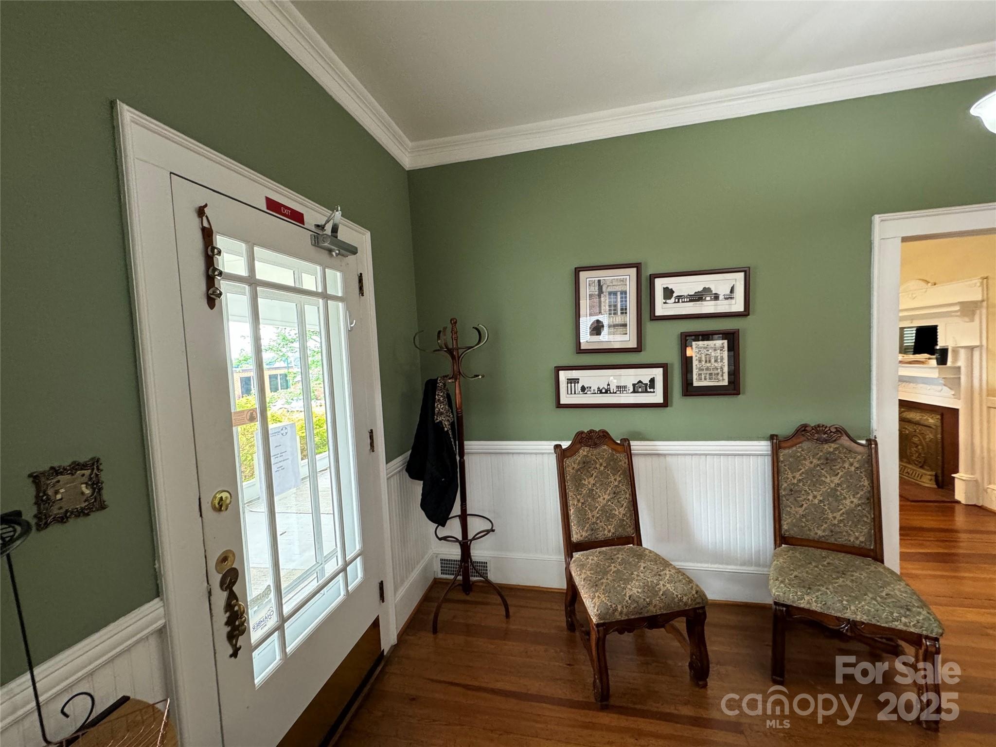 216 North Street Property Photo 5