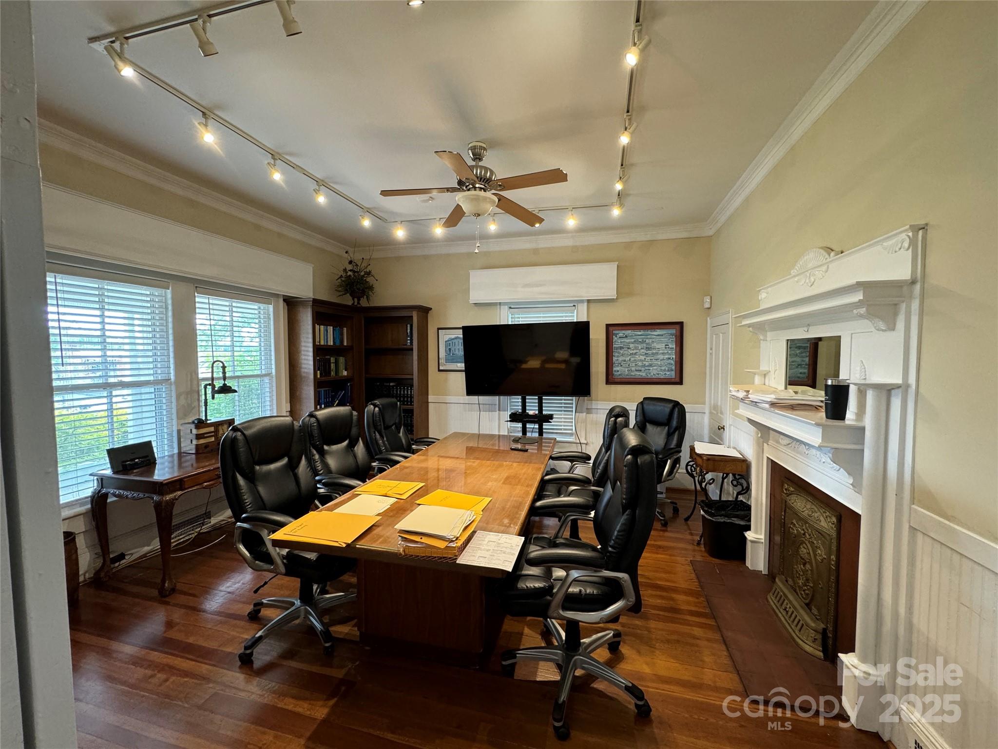 216 North Street Property Photo 9
