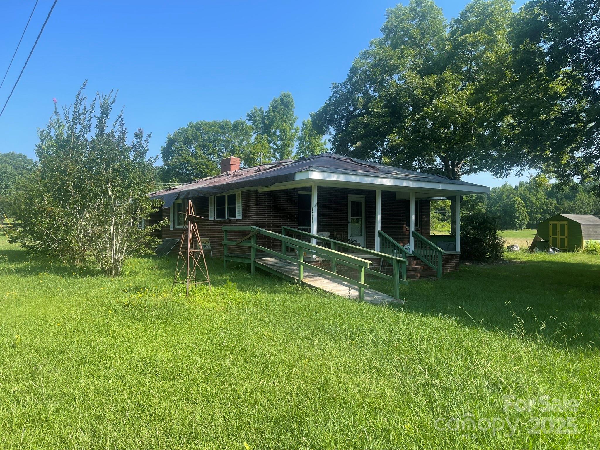 10010 Stokes Ferry Road Property Photo 1