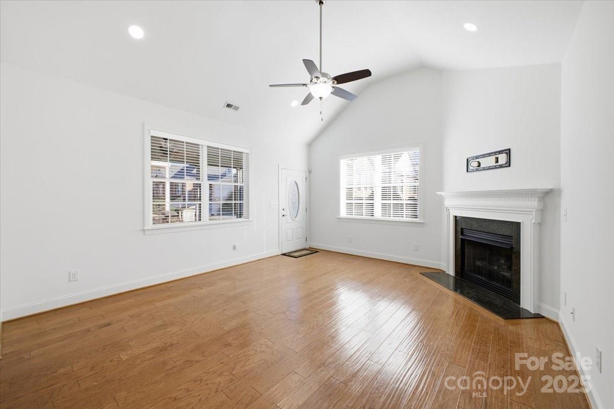2369 Stardust Court Property Photo 11
