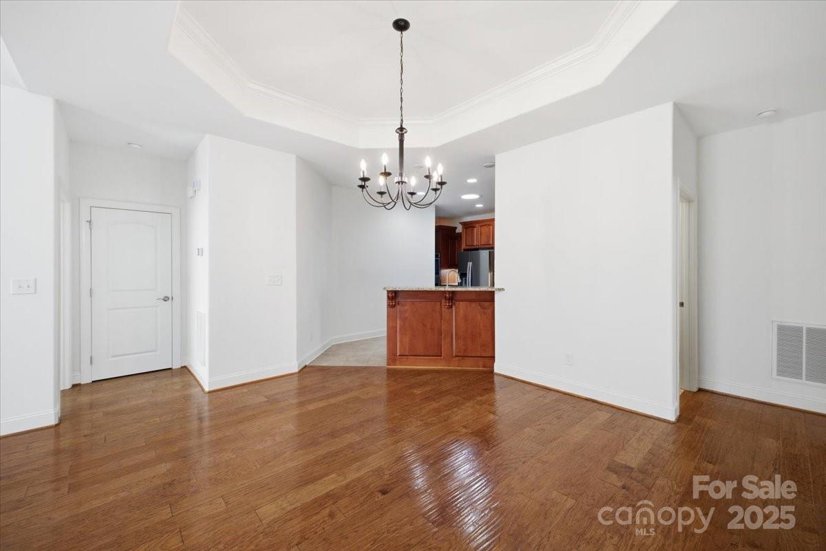 2369 Stardust Court Property Photo 17