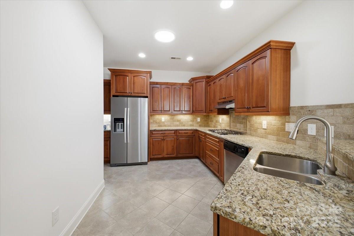 2369 Stardust Court Property Photo 20