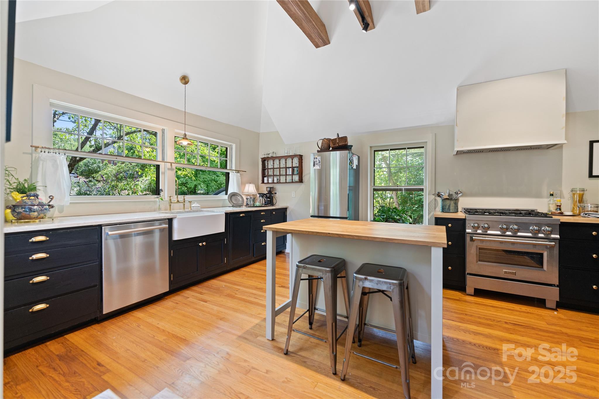 4 Duke Street Property Photo 4