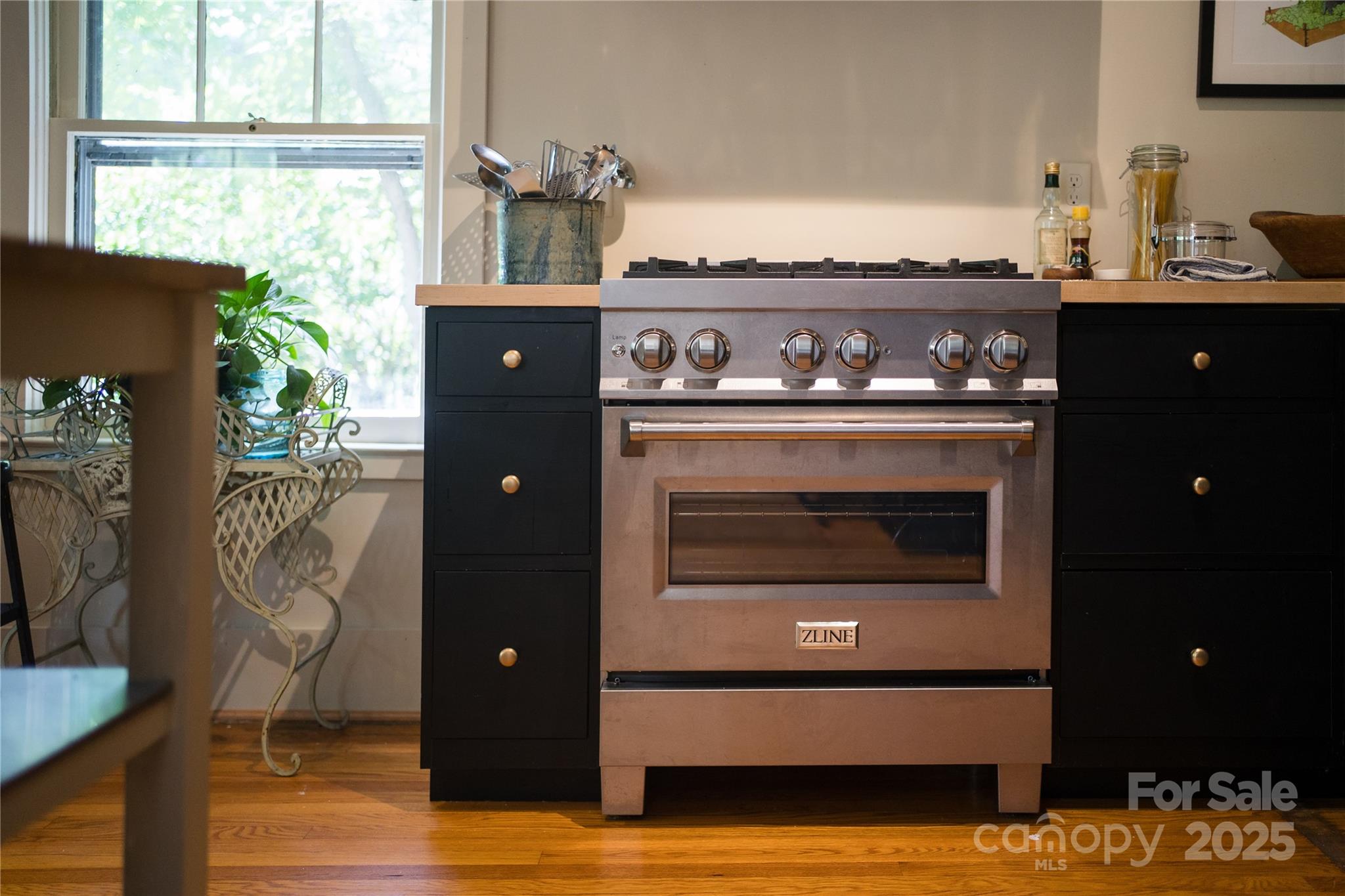 4 Duke Street Property Photo 5