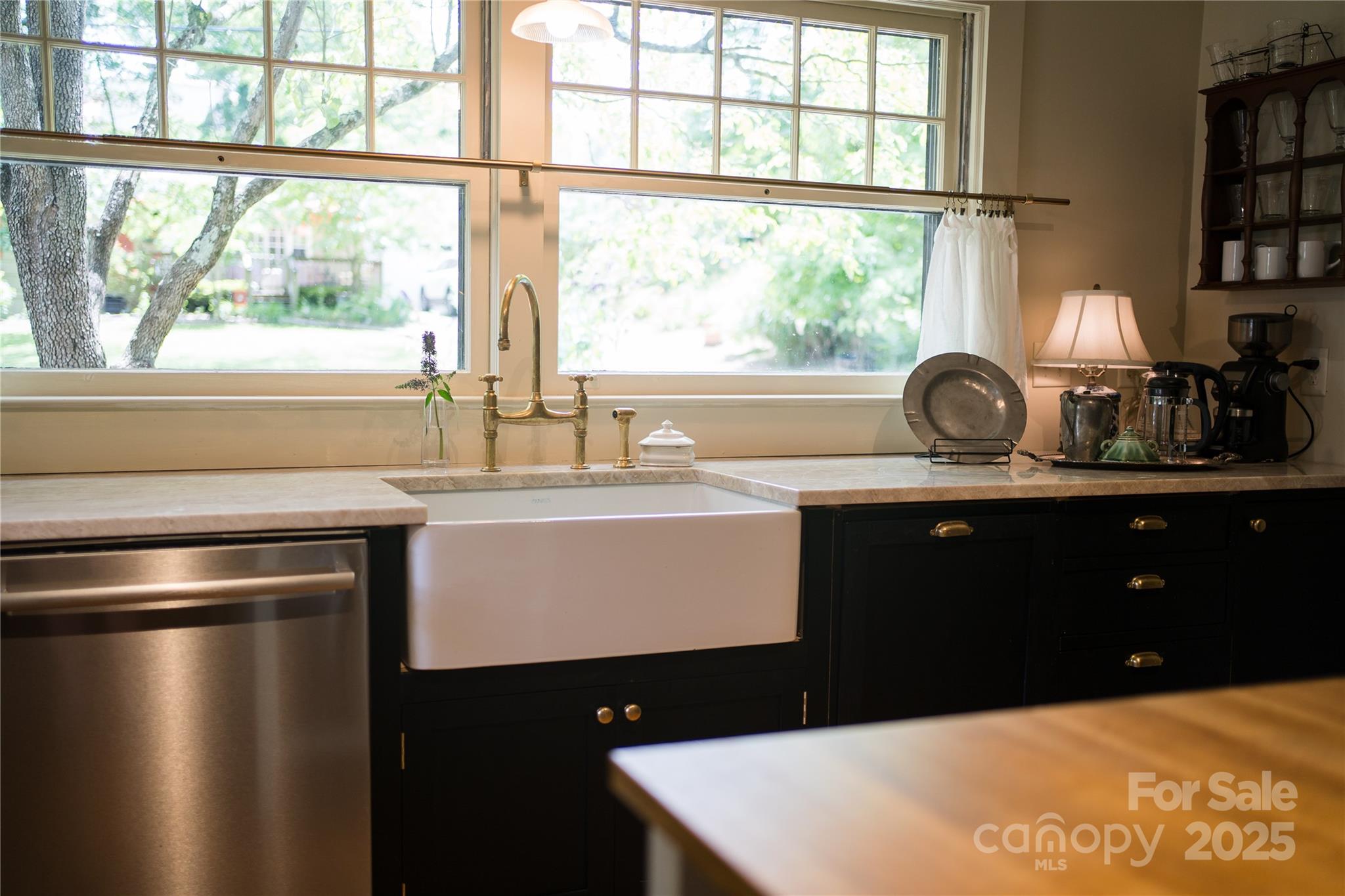 4 Duke Street Property Photo 6