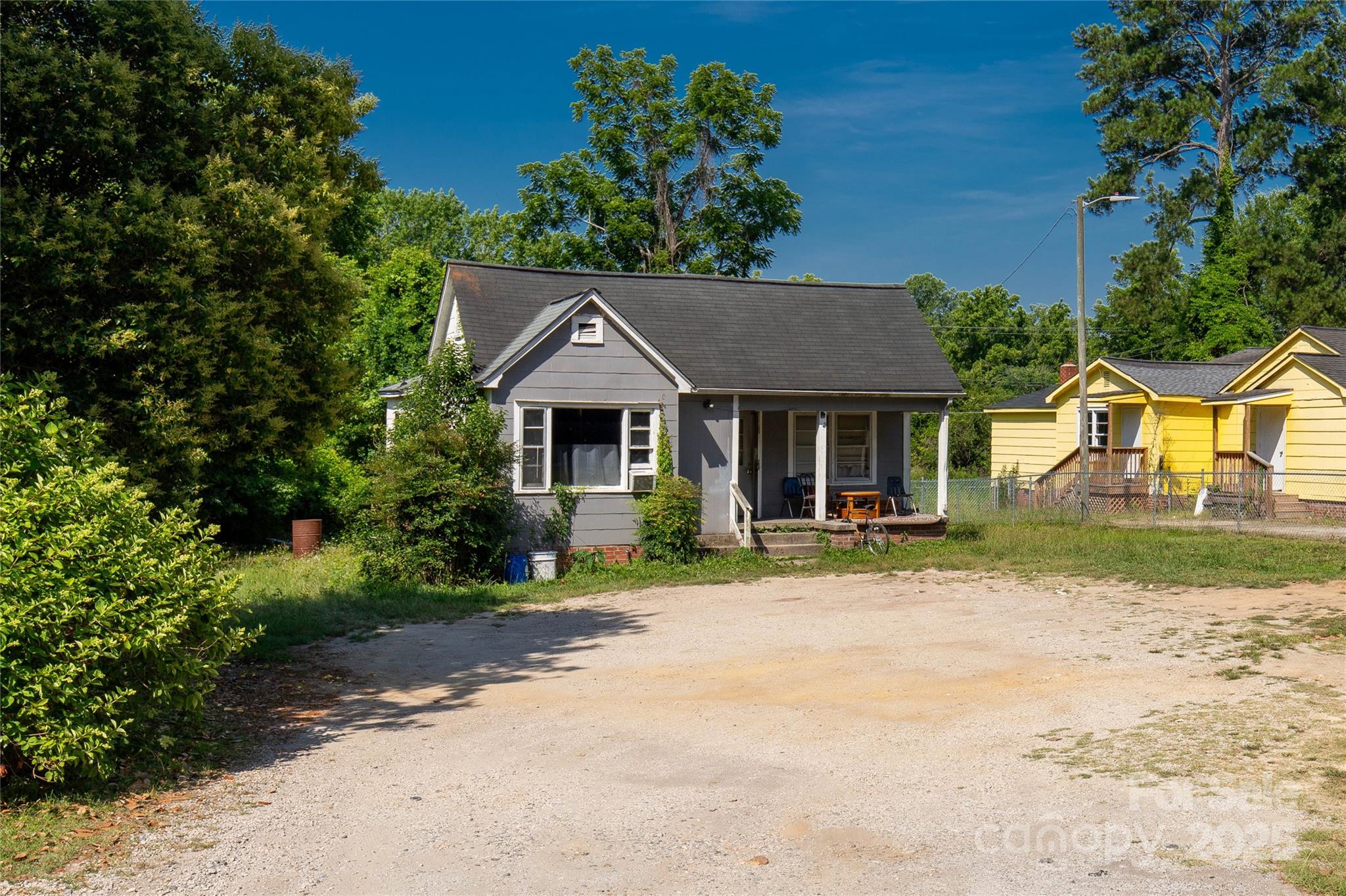 1802/1806 Airport Road Property Photo 12