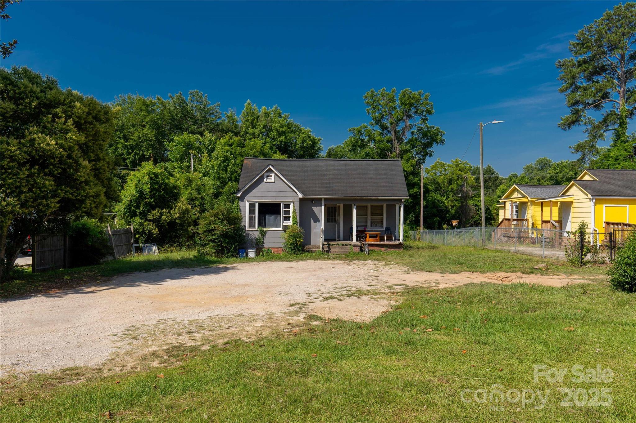 1802/1806 Airport Road Property Photo 13