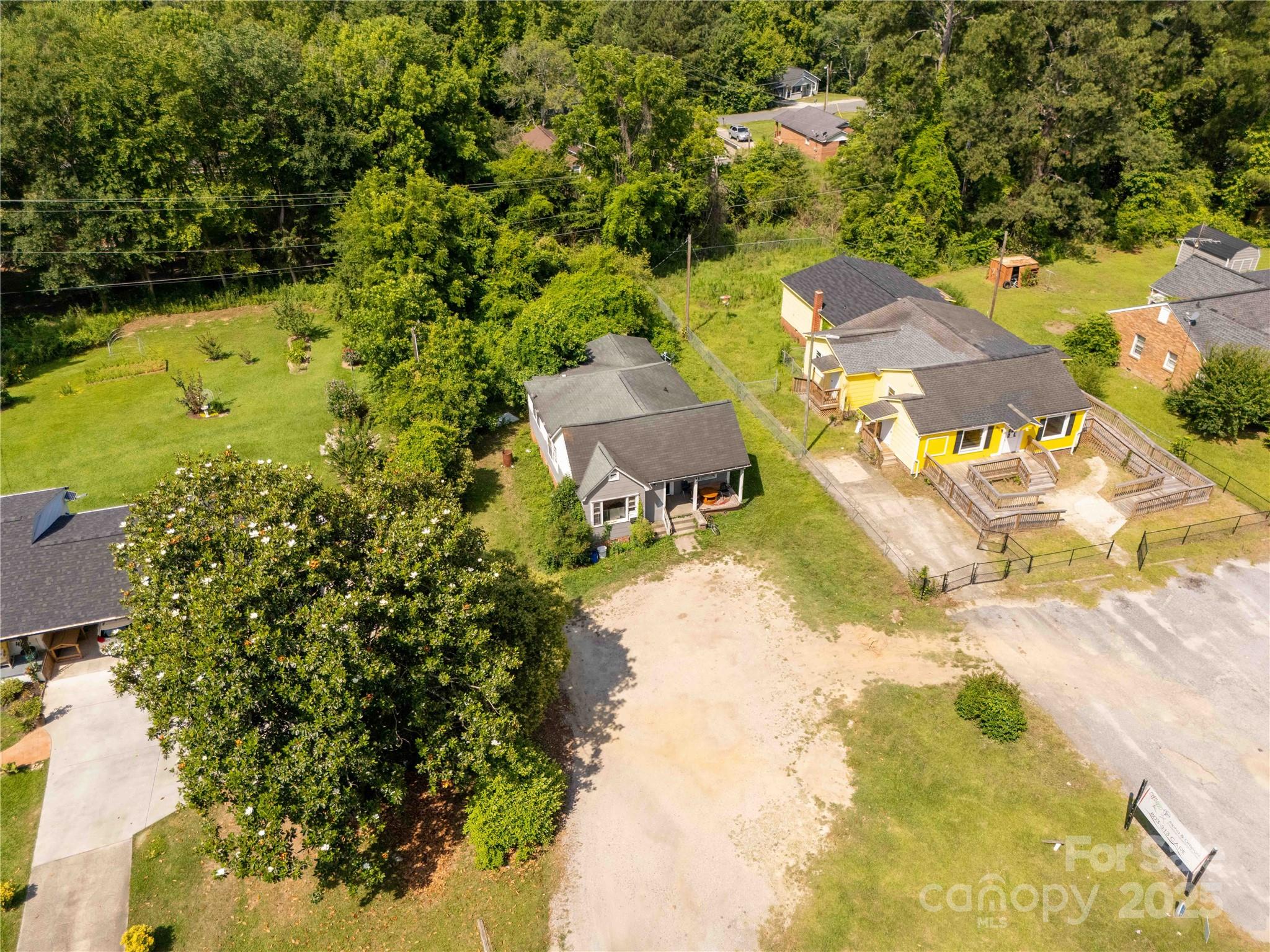 1802/1806 Airport Road Property Photo 15