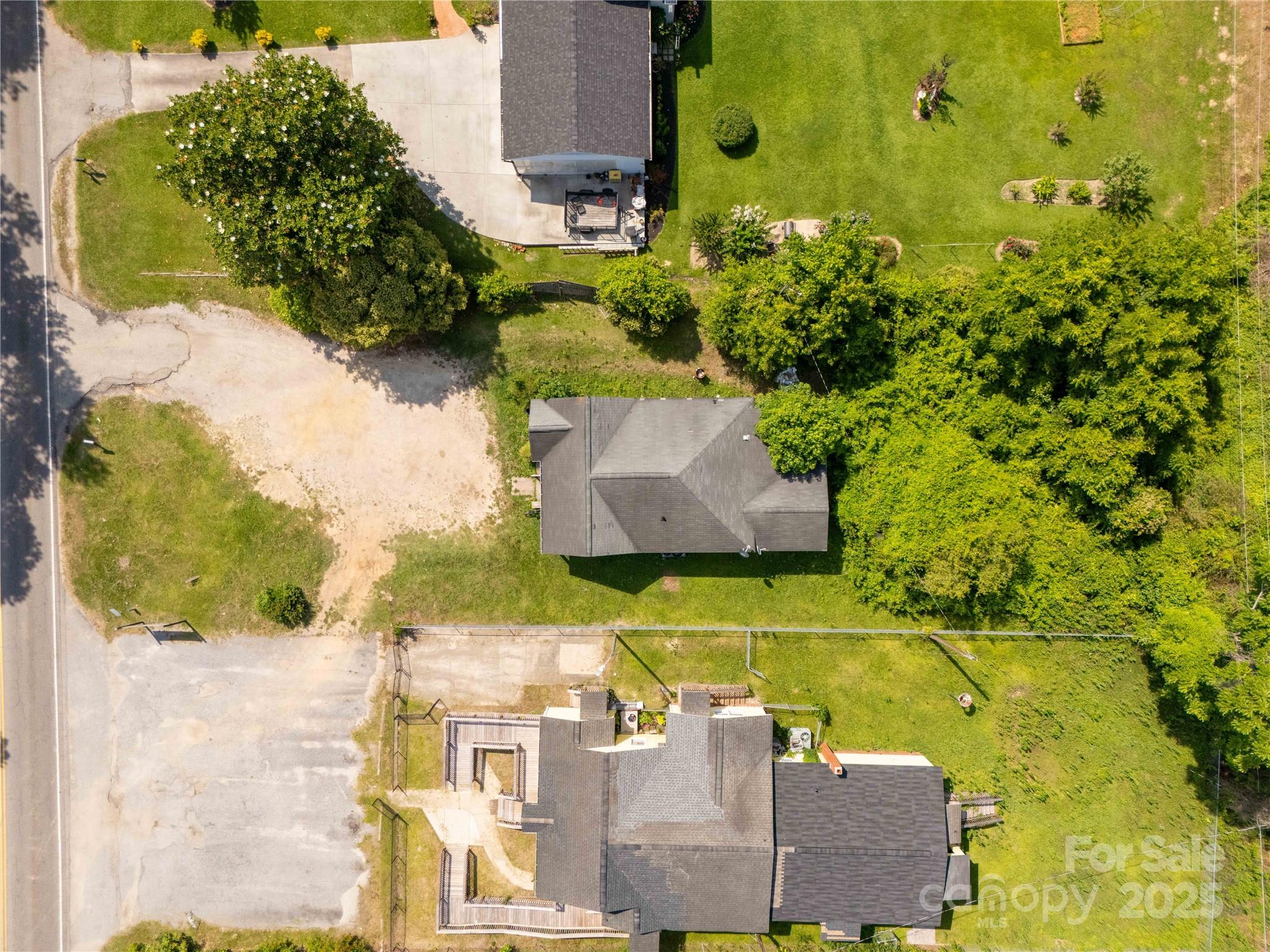 1802/1806 Airport Road Property Photo 18