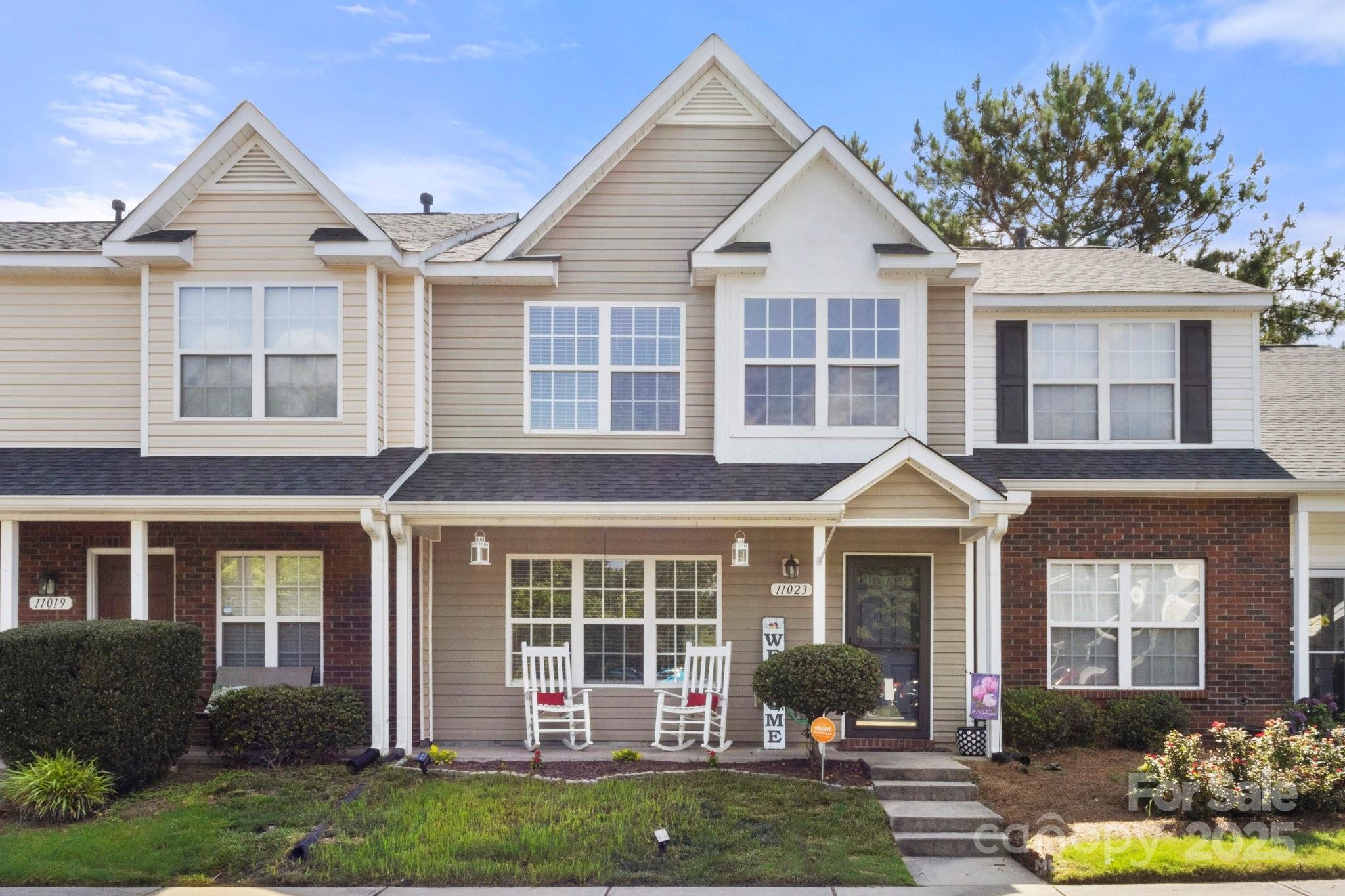 11023 Kinston Ridge Place Property Photo 1