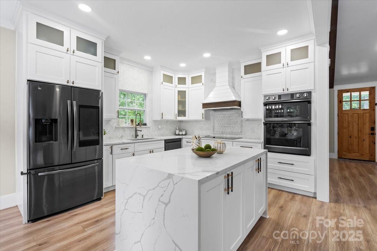 402 Wildlife Road Property Photo 4