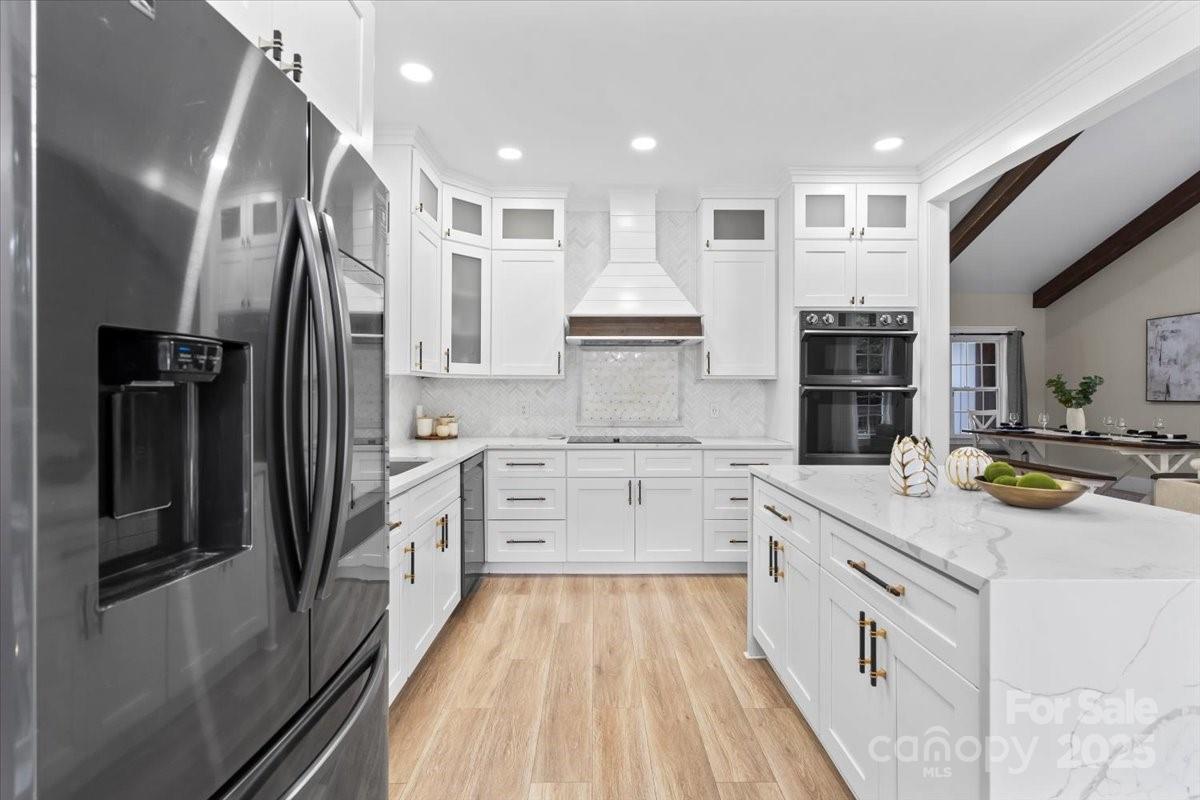 402 Wildlife Road Property Photo 9