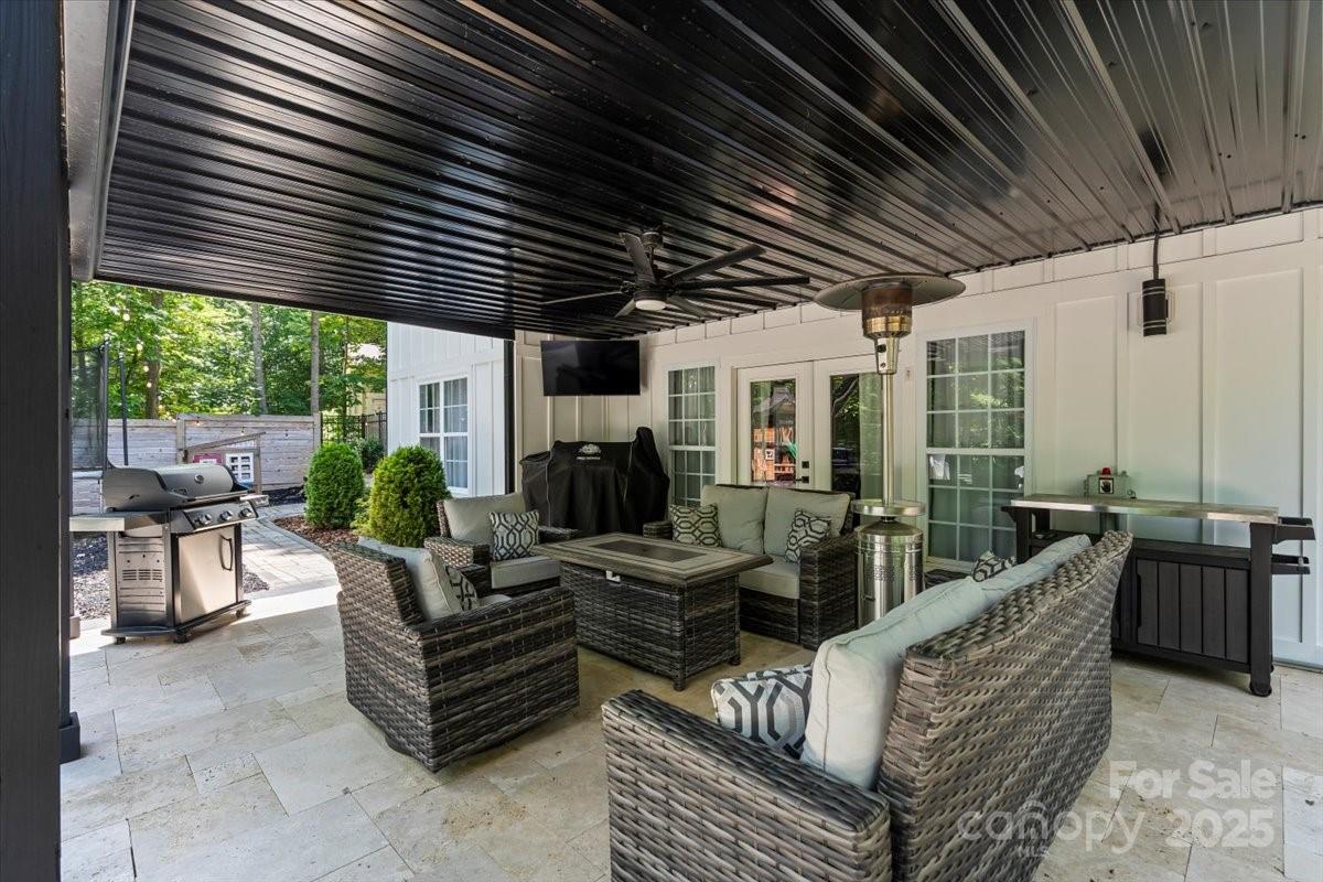 402 Wildlife Road Property Photo 32