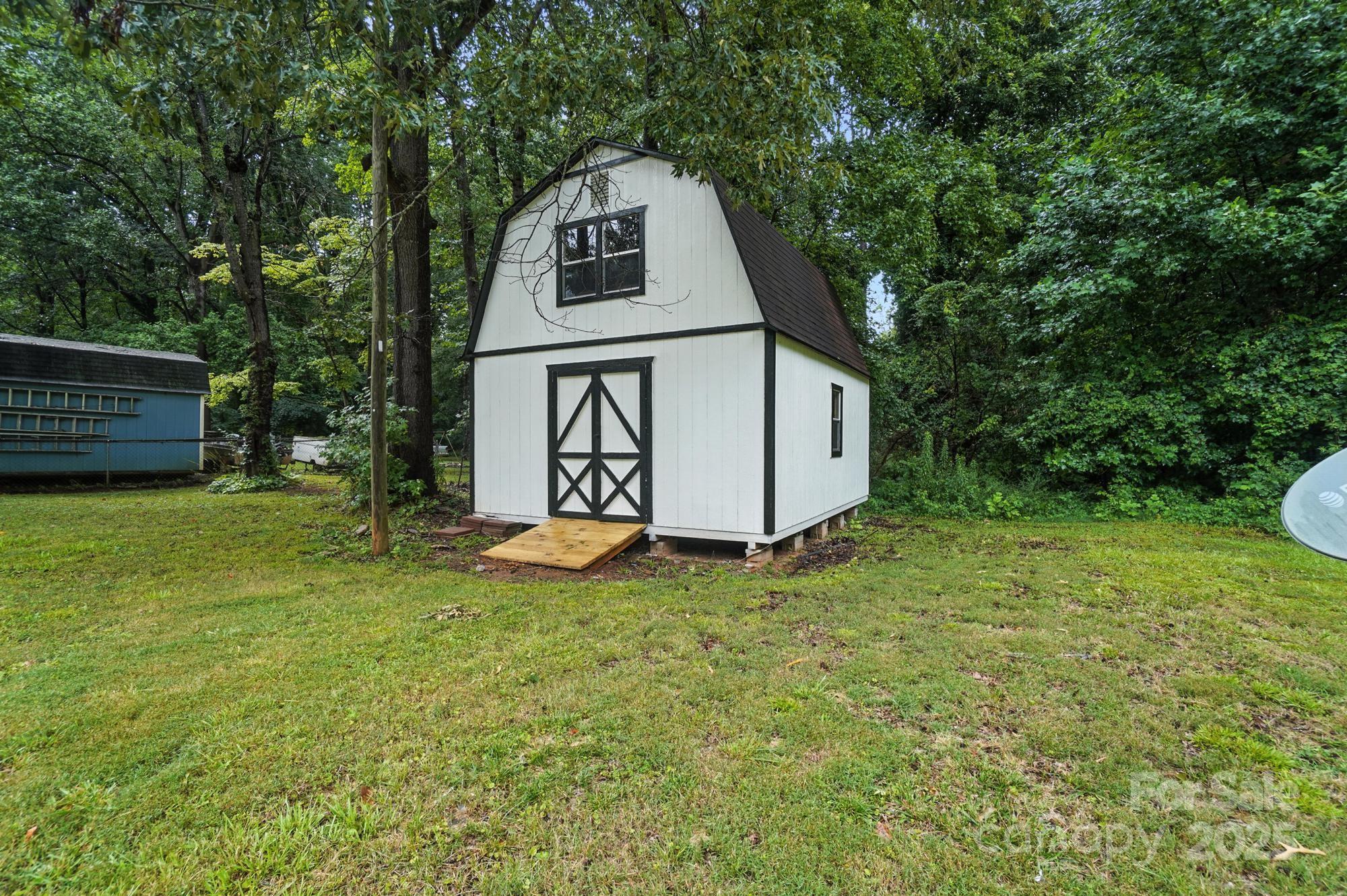 3921 Lake Road Property Photo 30
