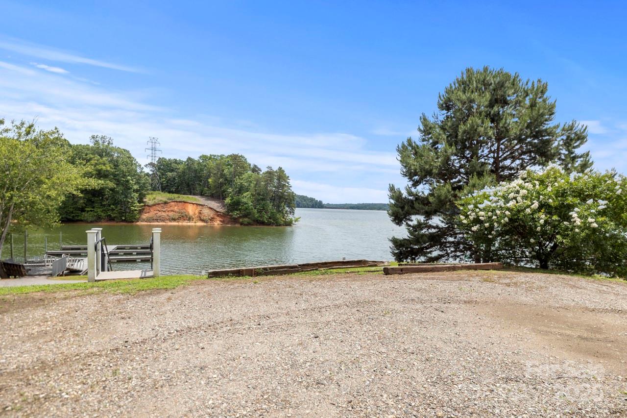 174 Rivercliff Drive Property Photo 11