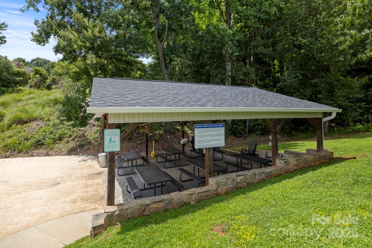 174 Rivercliff Drive Property Photo 18