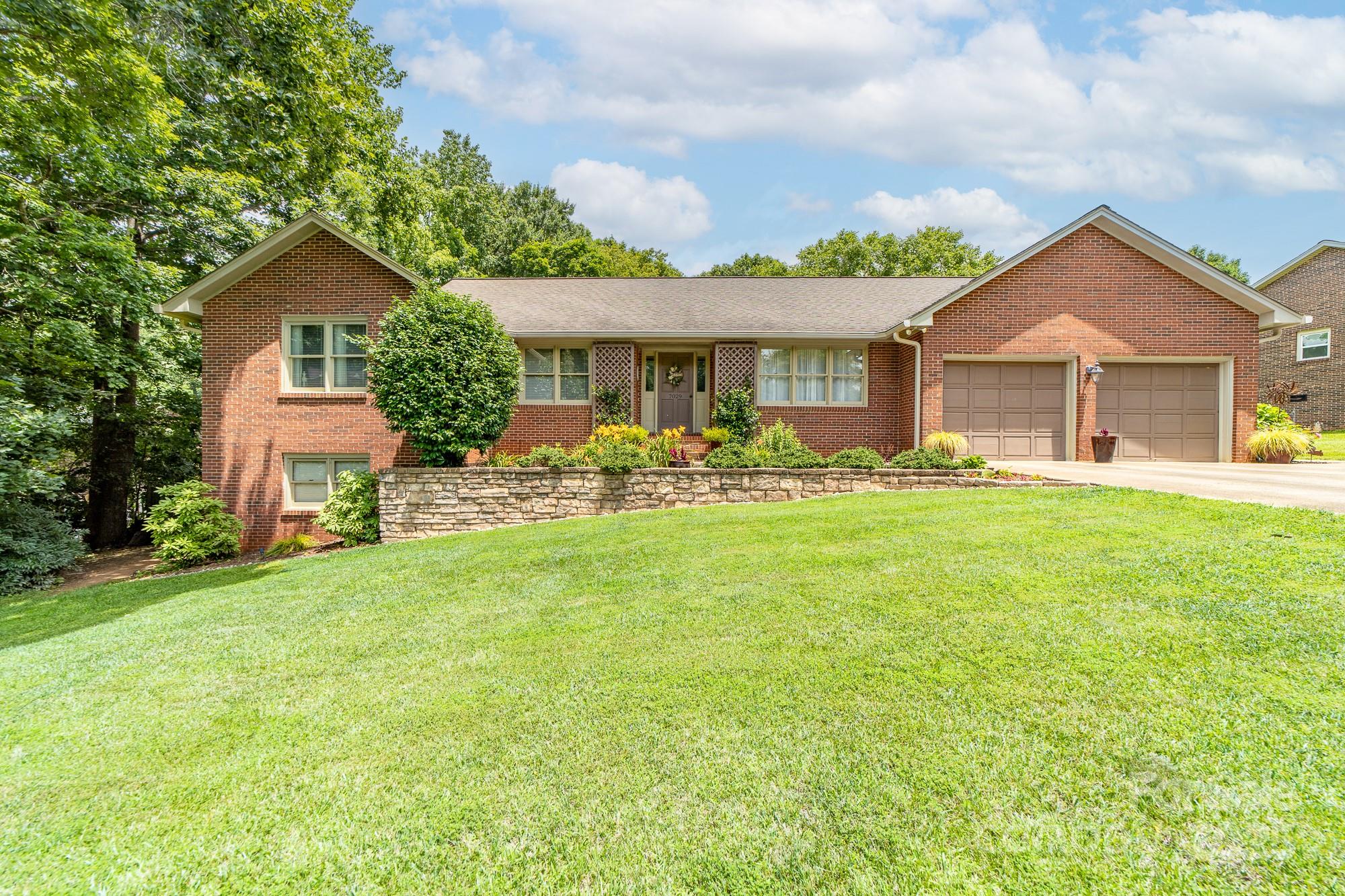 7029 Forest Hills Drive 38 Property Photo 1